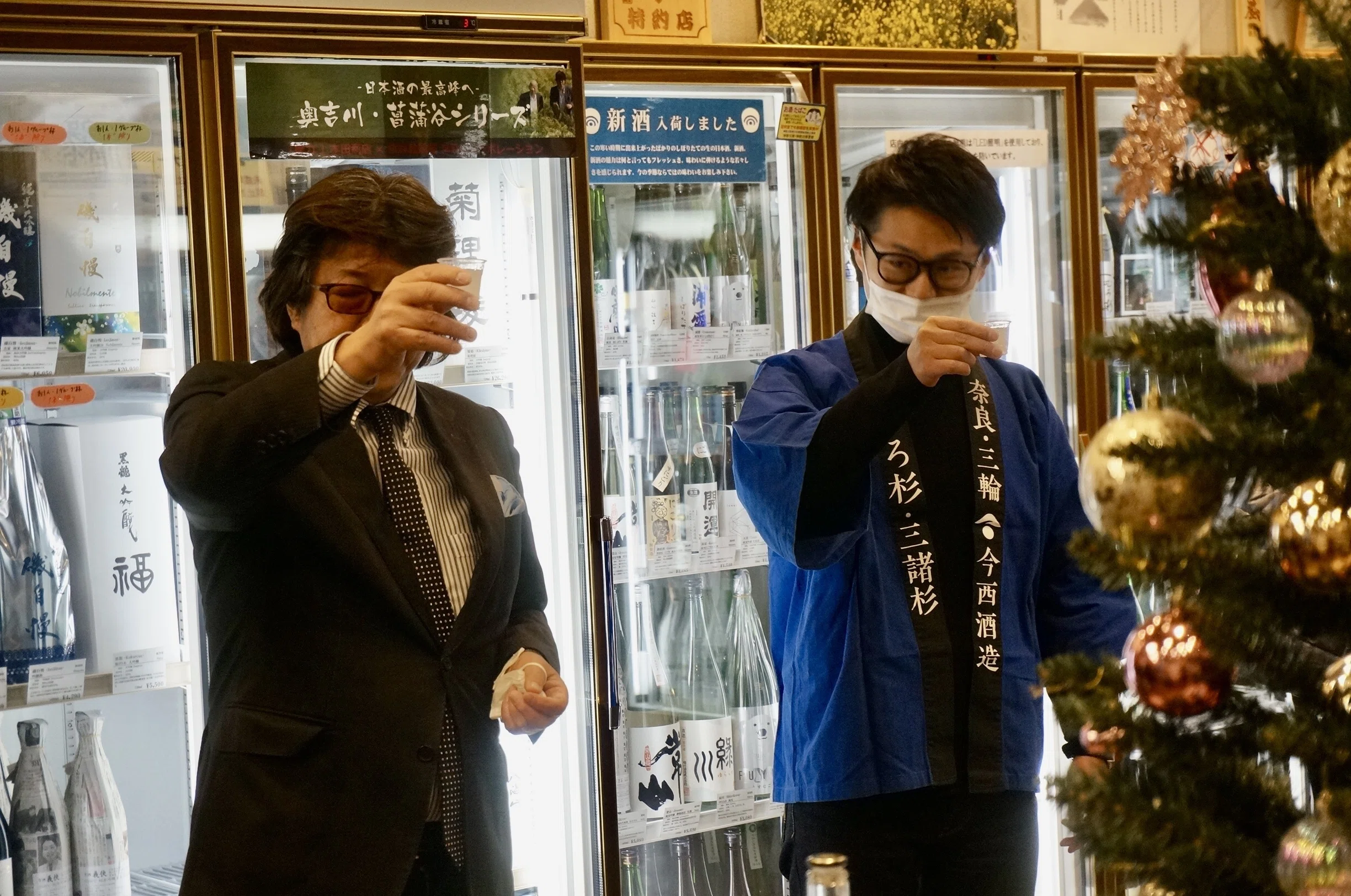 杉玉」に1年の願いをこめて 【横浜君嶋屋】の杉玉交換式&みむろ杉