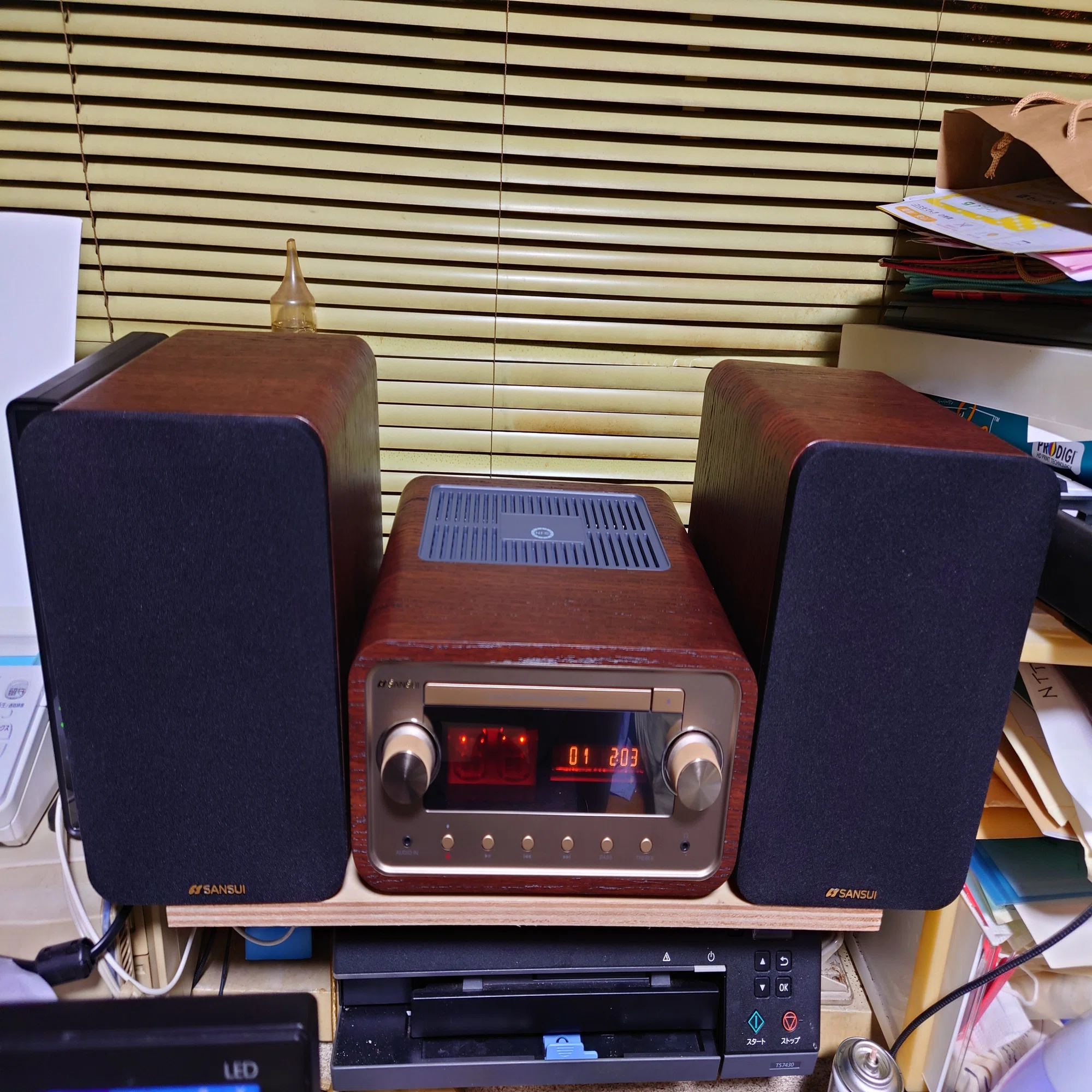 SANSUI 真空管ハイブリッドアンプ搭載CDステレオシステム SMC-300BT 