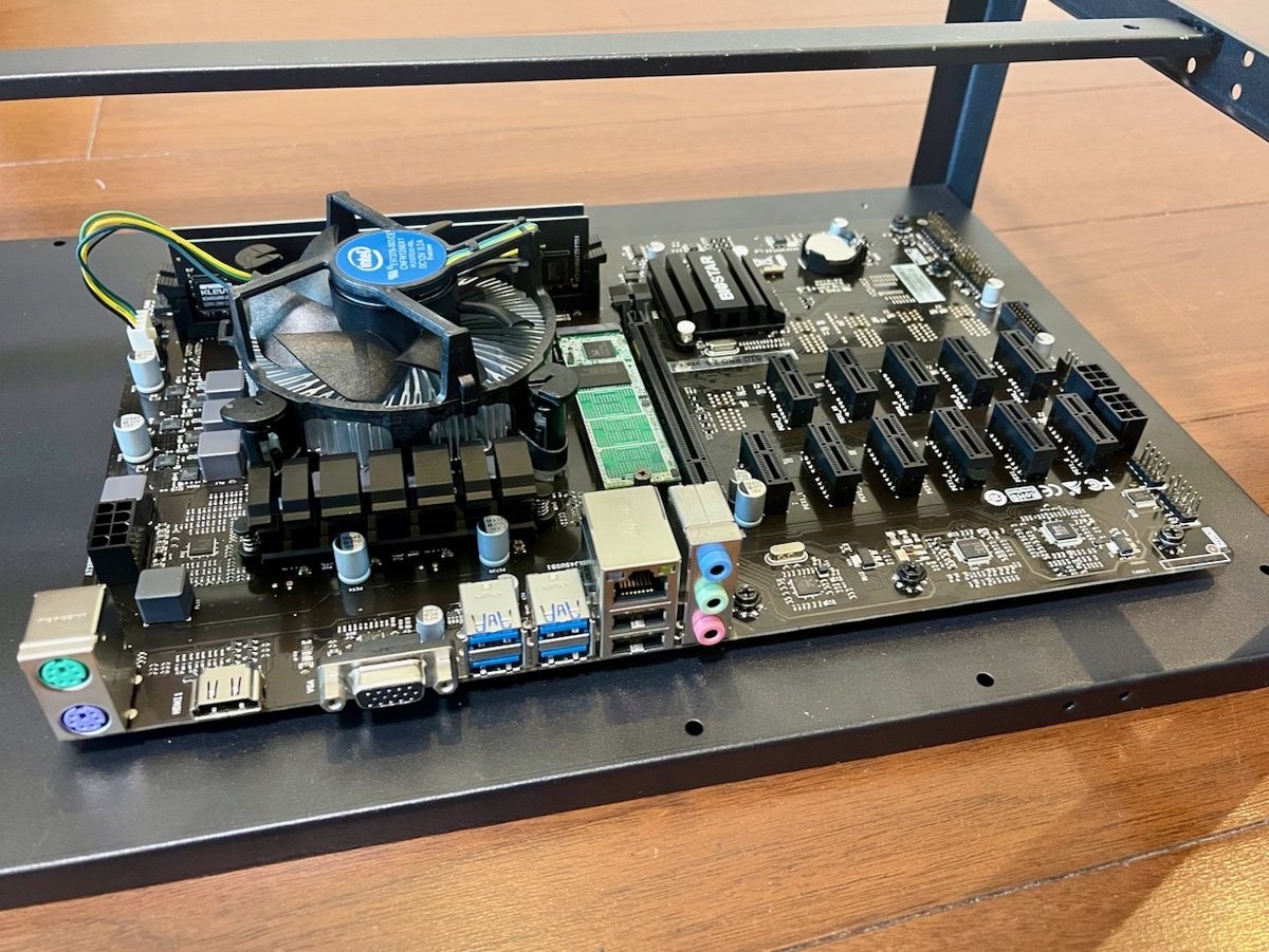 HyperMiner コンプリート8GPUマイニングリグシステム 1800W電源付き B85ベアボーンマザーボード 暗号イーサリアム Cpu マイナー  マザーボード 8Gpu マイニング マシン マザーボード マザーボード マイニング Pcb Amazon | マイニングリグCPU  マザーボードセット、8 GPU ...