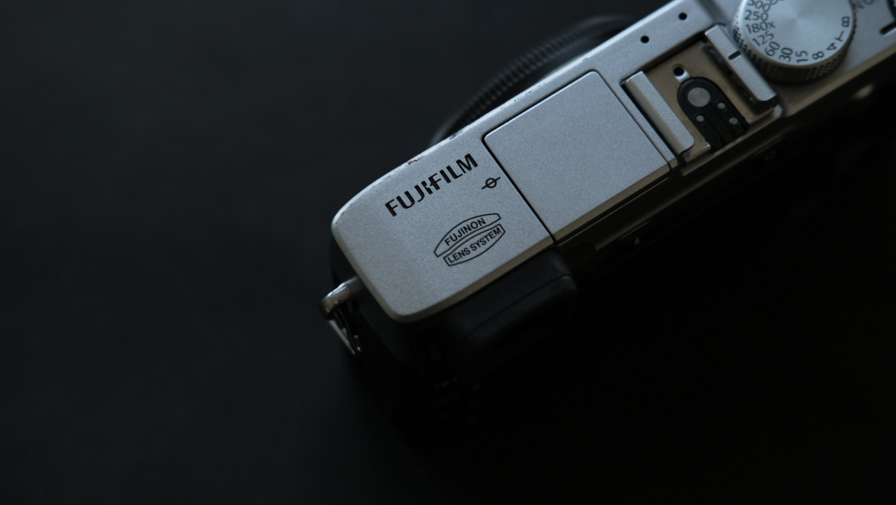 ⭐︎箱付き貴重⭐︎FUJIFILM X-E2 + XF18-55mm Amazon.co.jp: FUJIFILM