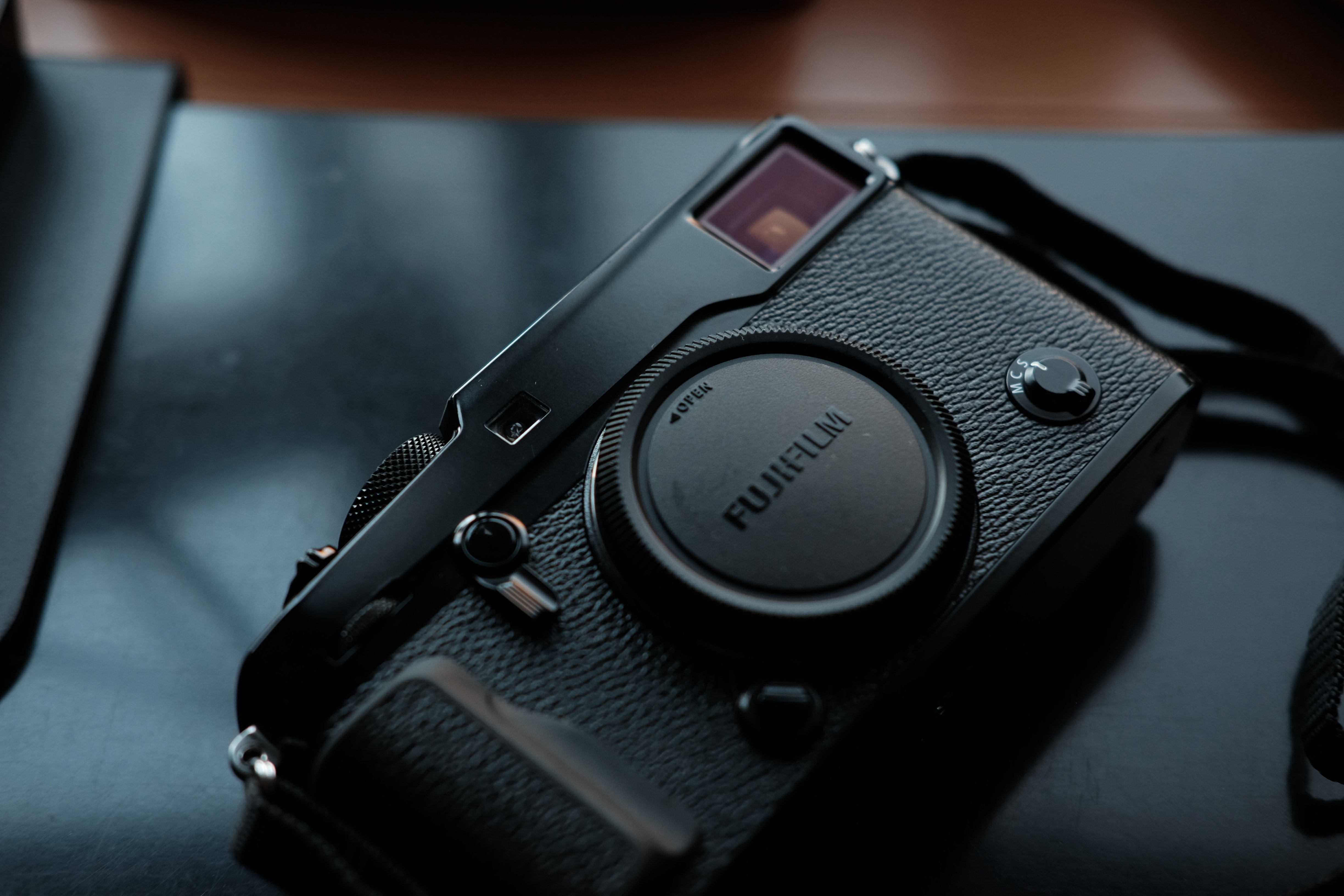 ⭐︎箱付き貴重⭐︎FUJIFILM X-E2 + XF18-55mm Amazon.co.jp: FUJIFILM Digital Camera Mirrorless Single Lens X-E2