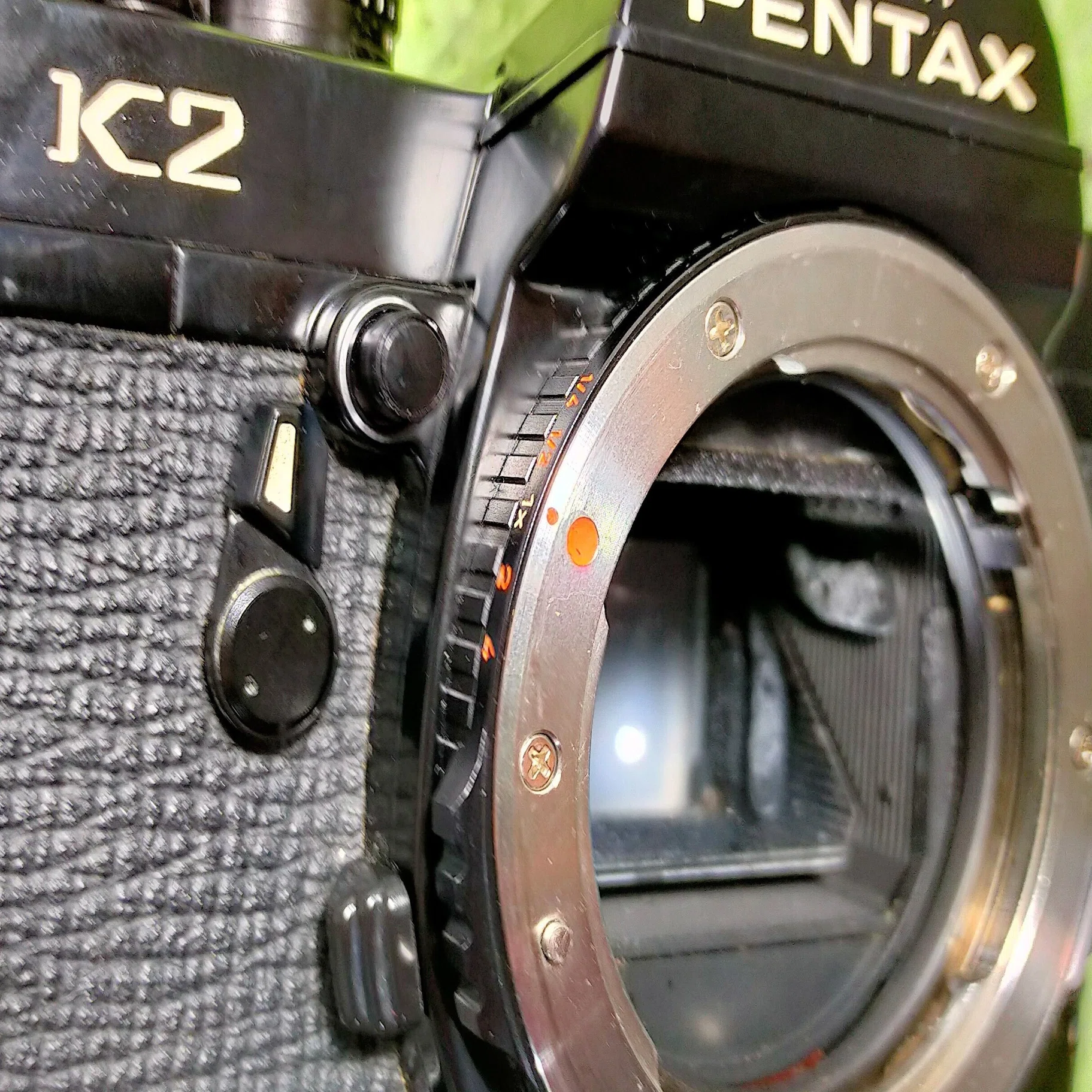 Pentax K2の分解｜フィルムカメラ修理のアクアカメラ