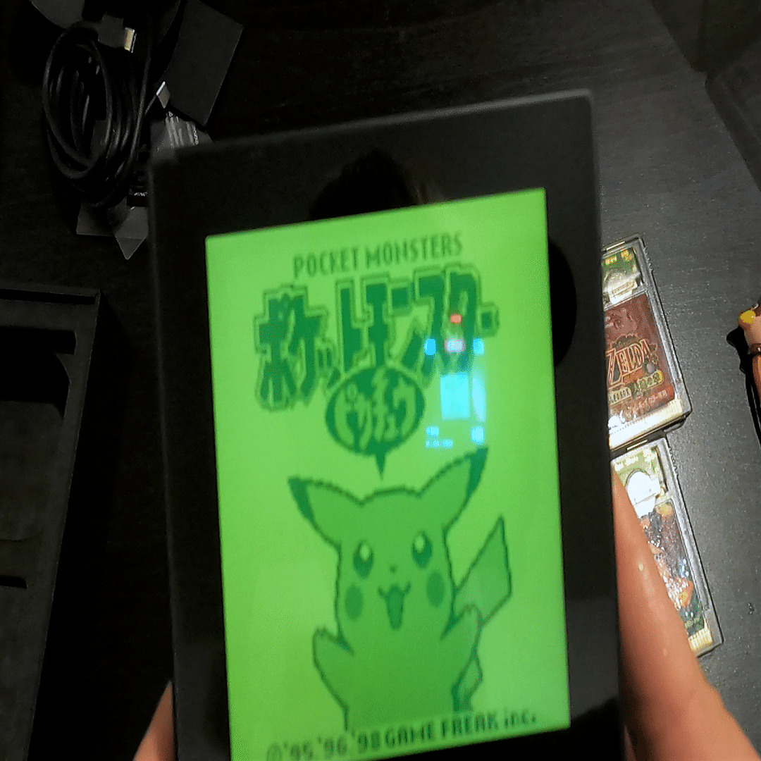 Analogue Pocketで早速遊んでみた！【到着開封＆レビュー！】｜Yuri Urano