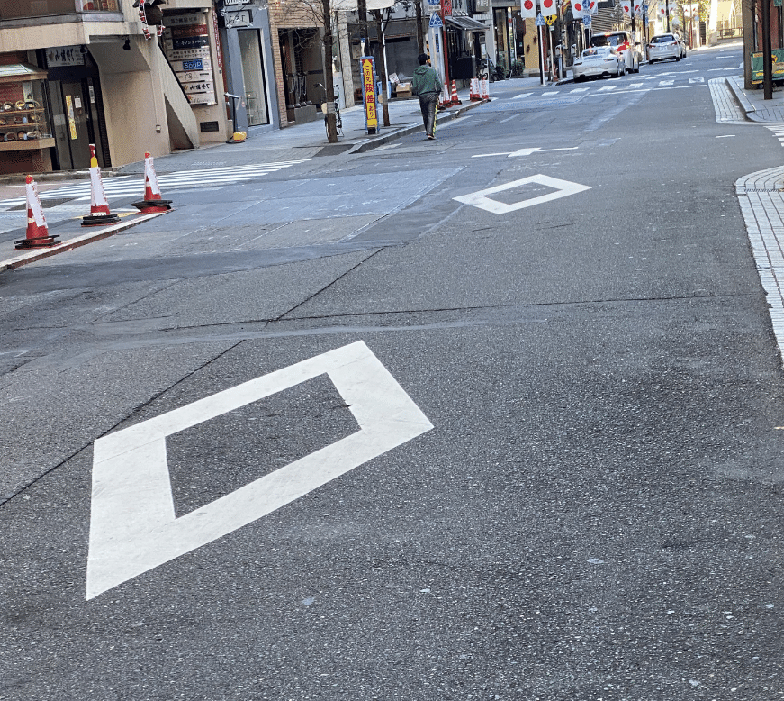 道路のこのマークは何 道路標識マニア Note