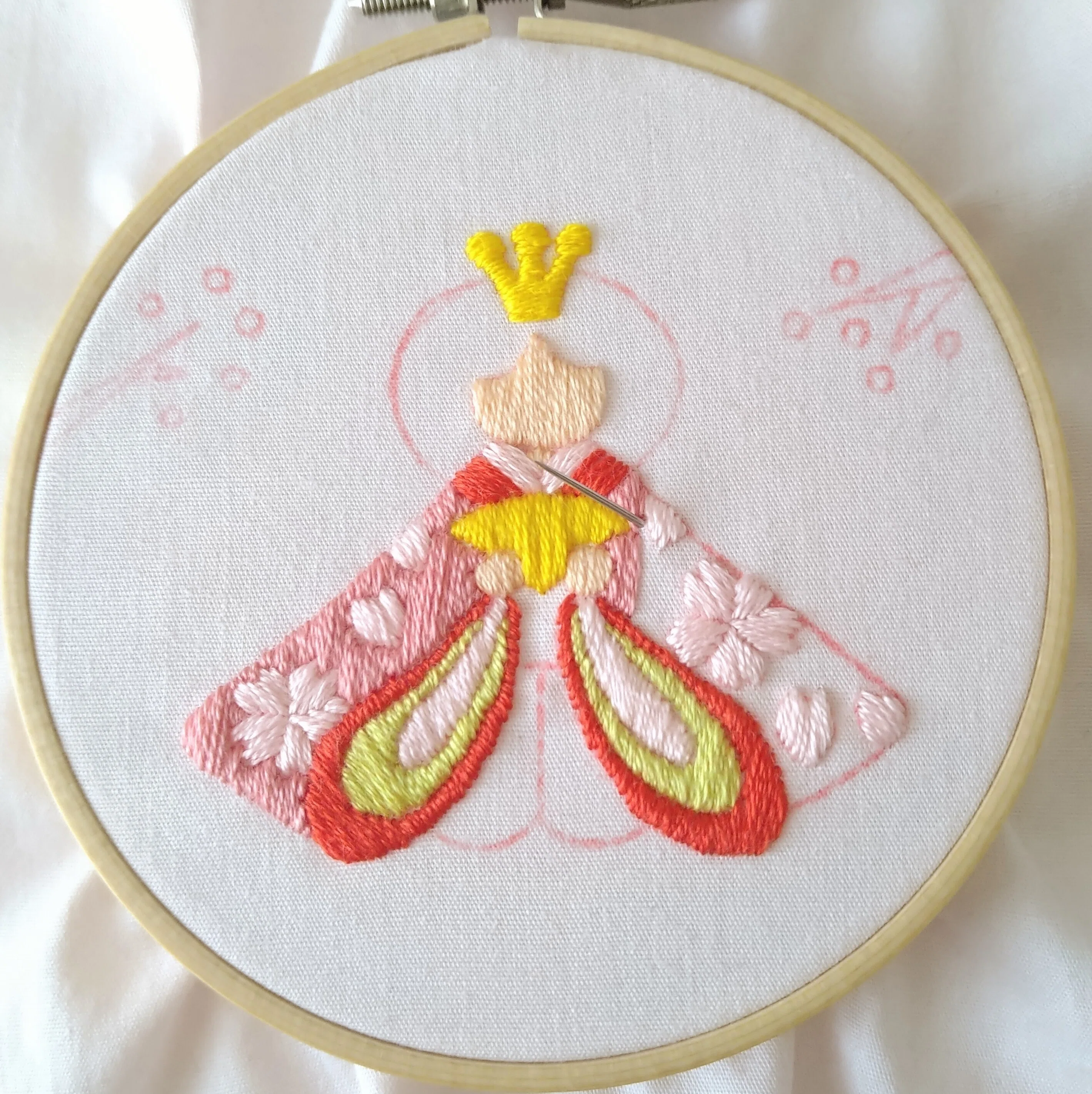 ひなまつりの刺繍枠キットを作ろう🌸 ステップ15 〜着物の刺繍2