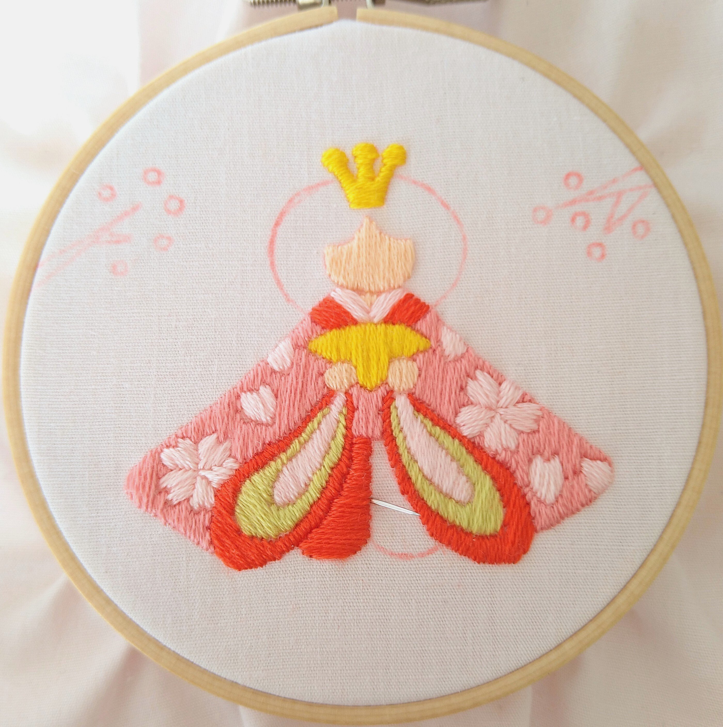 【在庫処分】 ひなまつりの刺繍枠キットを作ろう🌸 〜袴の刺繍2 ステップ17 ヘアゴム