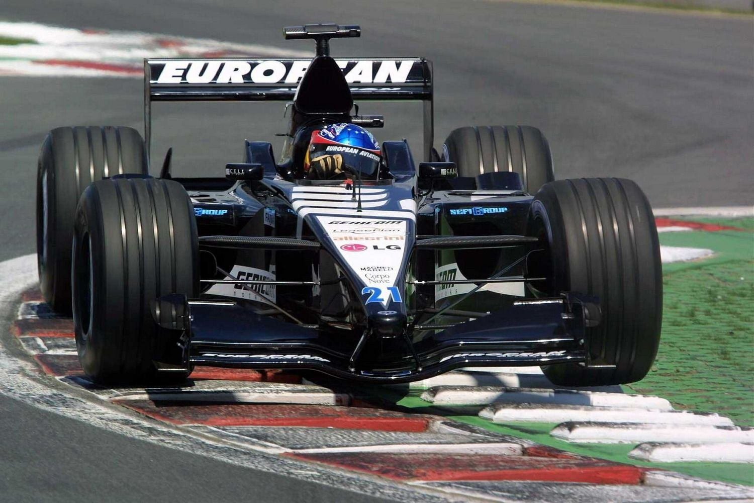 F1 、01年初アロンソ&ライコネン、ノーズウイング、シューマッハー兄弟35台 F1 、01年初アロンソ&ライコネン、ノーズウイング