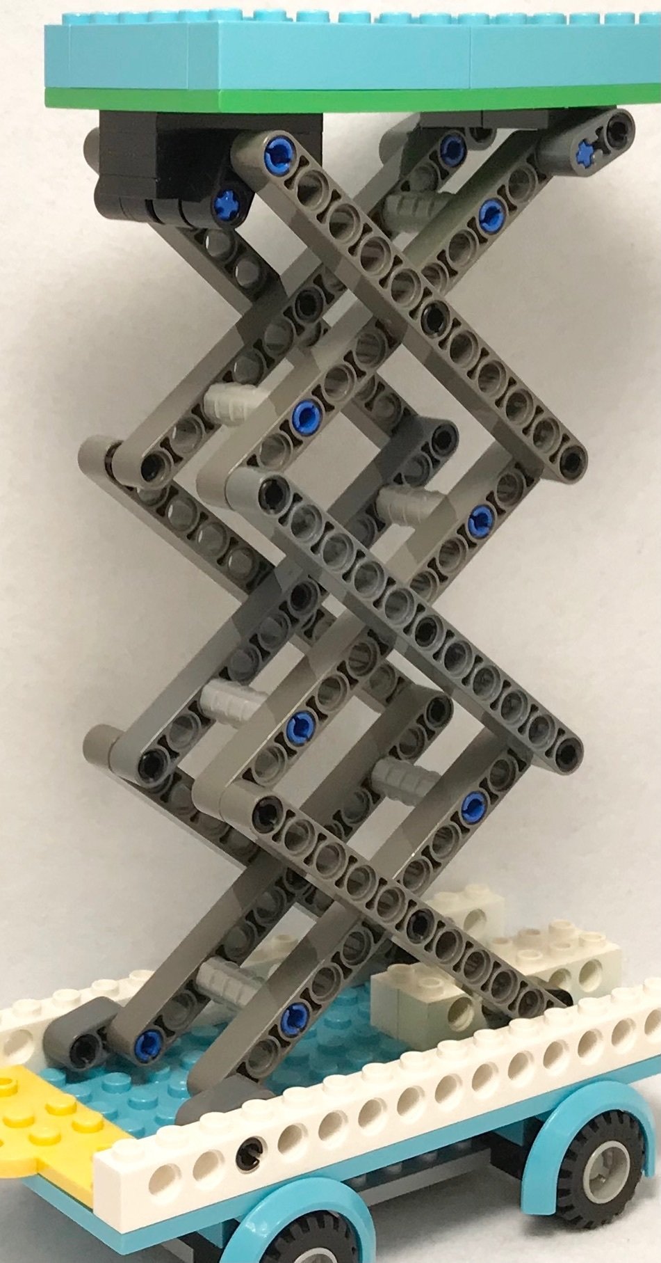 高所作業車[伸縮部分の構造]｜レゴばあちゃん