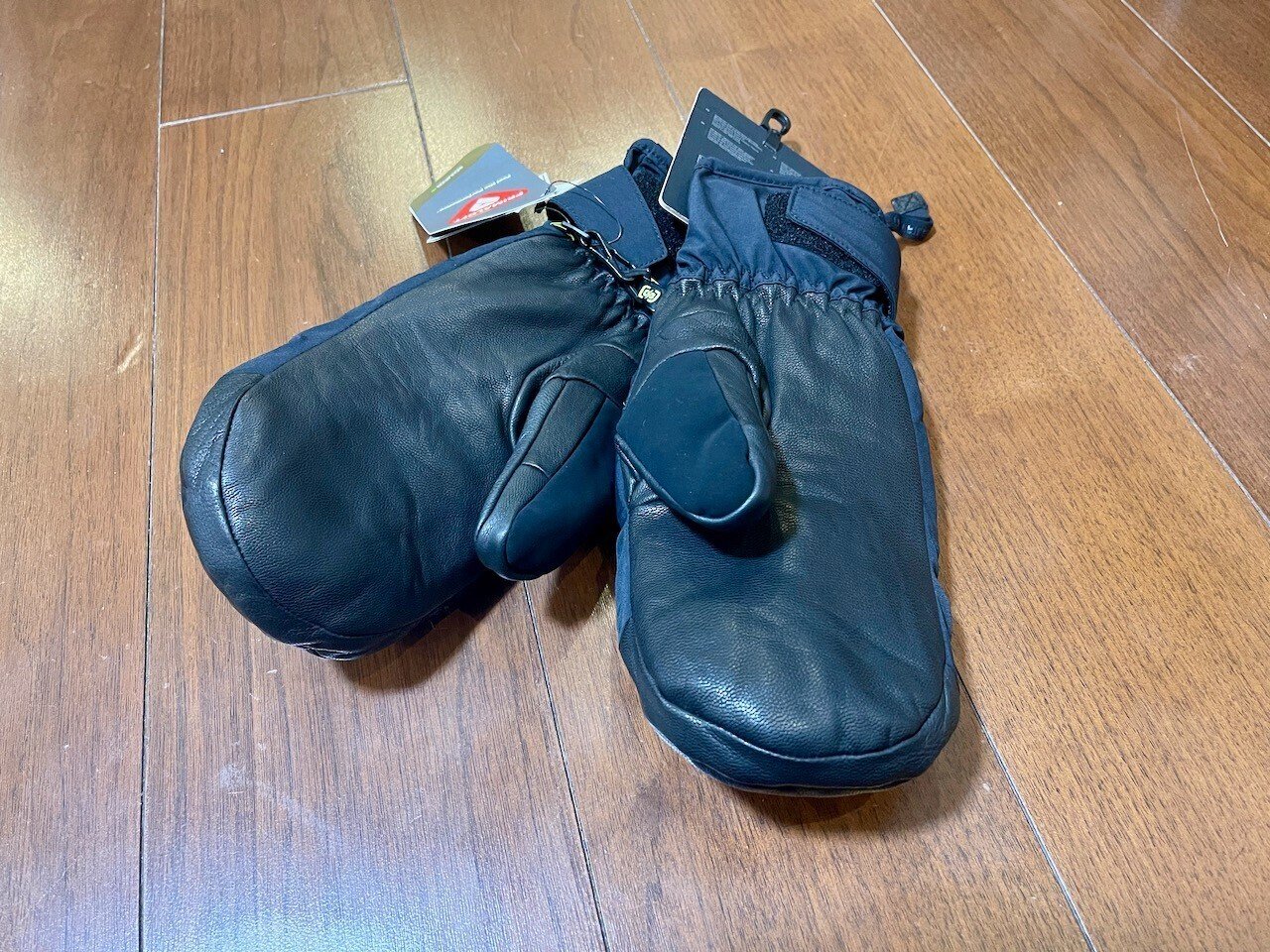 地球上で最も温かいスノーボード用グローブ!Burton [ak 地球上で最も温かいスノーボード用グローブ!Burton [ak