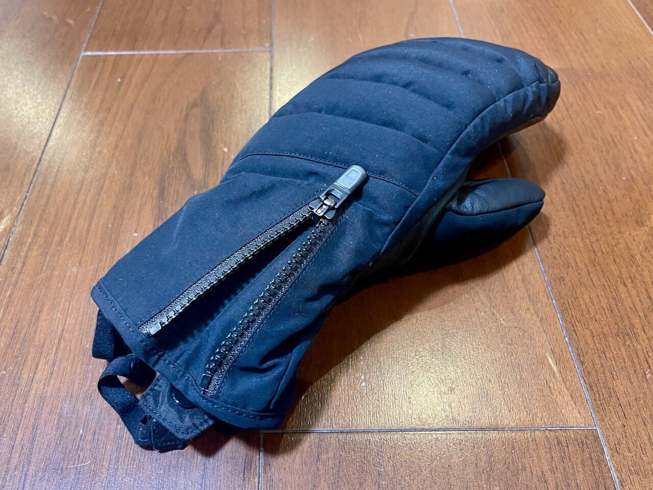 地球上で最も温かいスノーボード用グローブ！Burton [ak