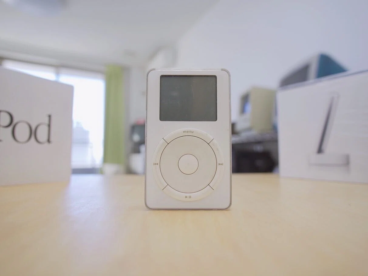 iPhoneもiPadもここから始まったんだよね - 初代iPod -｜ウッチーノ