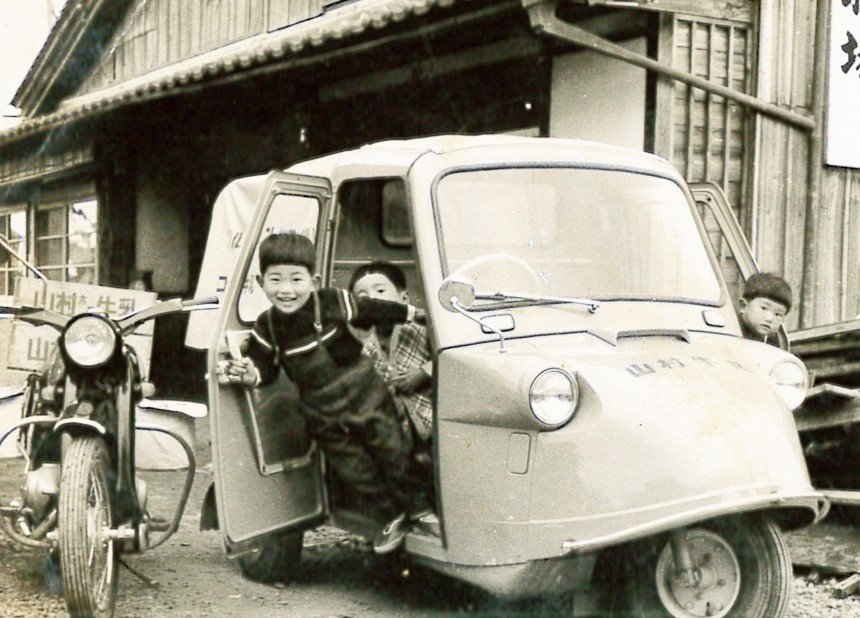 柄杓で量り売り、牛乳配達の今昔｜山村乳業