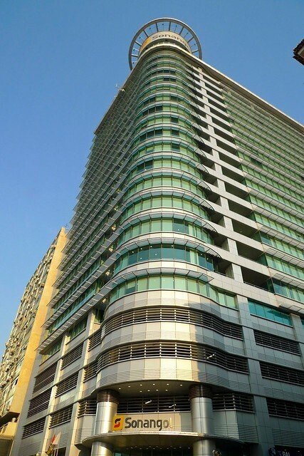 なんじこりゃ？」な家の画像で思い出したアンゴラ共和国の建物たち