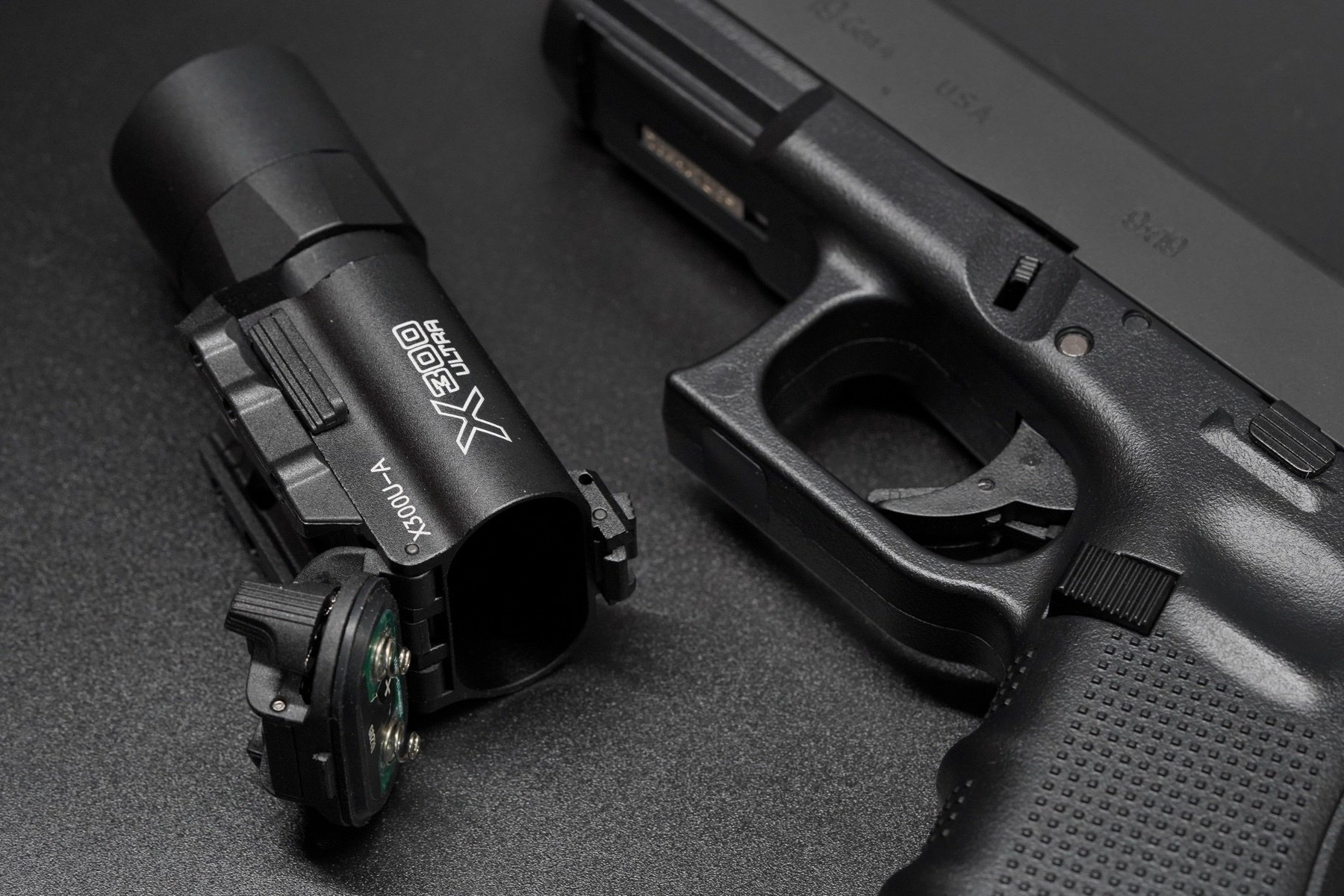 東京マルイGLOCK19 gen.4用mk27 mosスライド(NOVA)を装着して