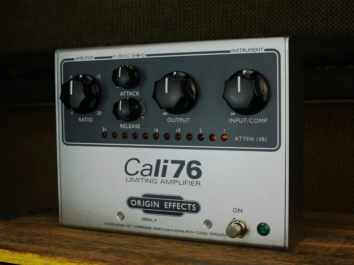 新品同様 ORIGIN EFFECTS Cali76 脱し CB 新型