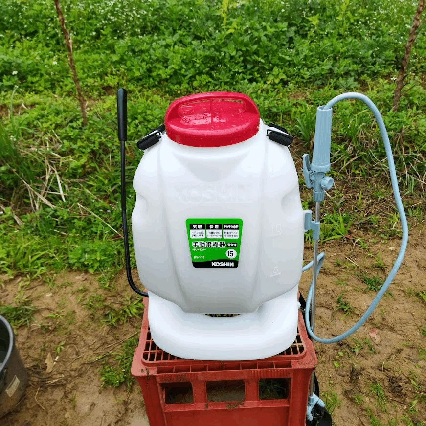 手動噴霧器 グランドマスター RW-15 使用レビュー｜かえる農園 雄かえる
