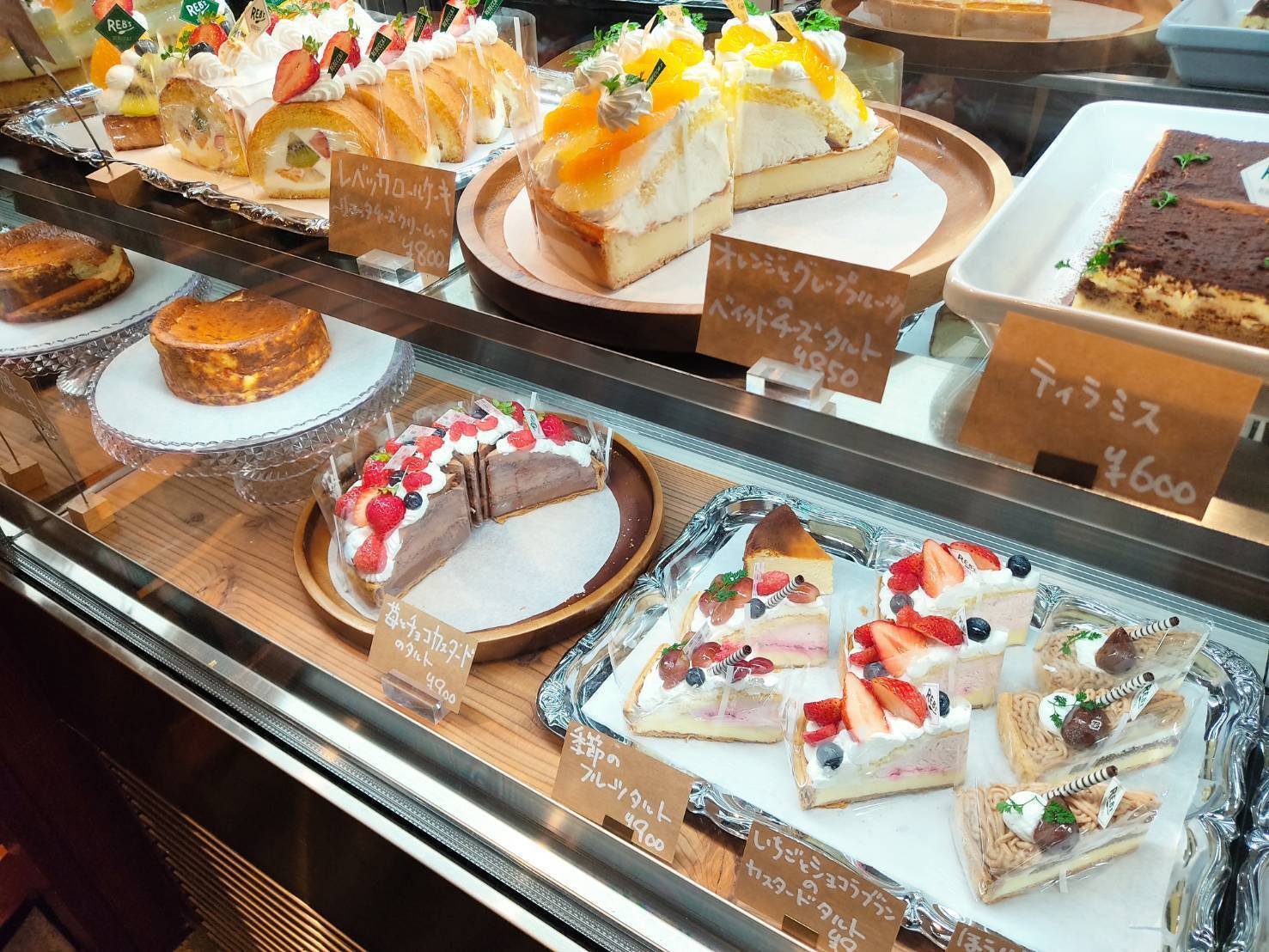 Rebecca S Eateryのケーキいろいろ Rebecca S Eatery たまプラーザテラス店 Note Rebecca S Eateryのケーキいろいろ Rebecca S Eatery たまプラーザテラス店 Note