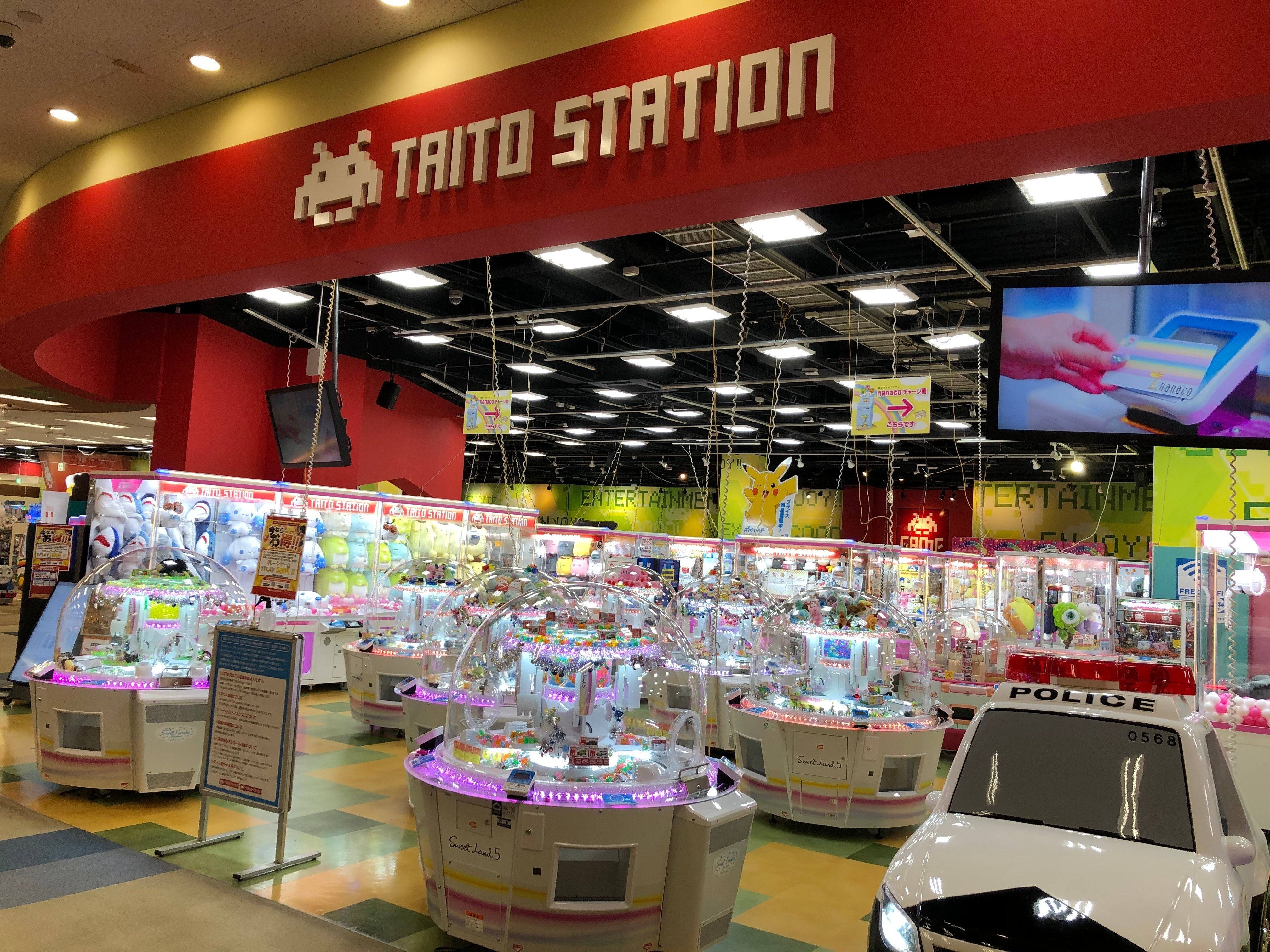 ゲーセンで獲得したものです。 あの「アウトラン」だぁぁ！ 家庭用ゲーセン風筐体「ARCADE1UP