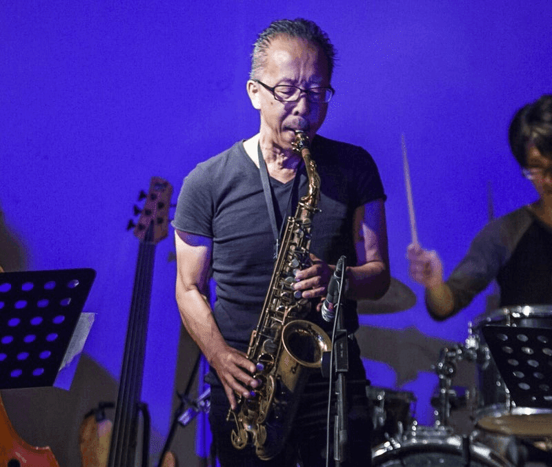 日本屈指のサックスプレイヤーによる サックスq A Manabくん 音楽情報発信中 Note