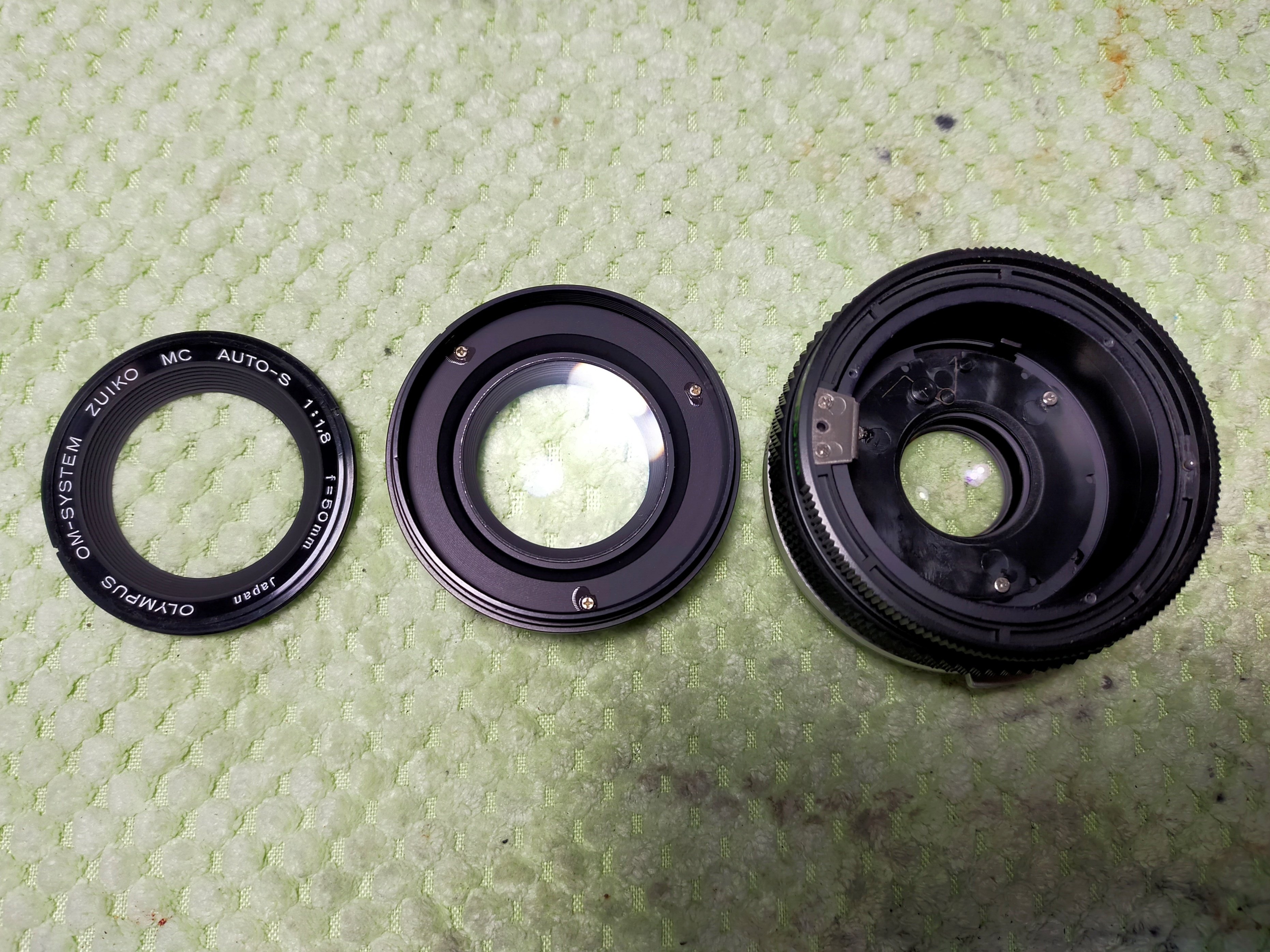 はめ殺しレンズの分解 ミノルタMD、オリンパス 50mm F/1.8