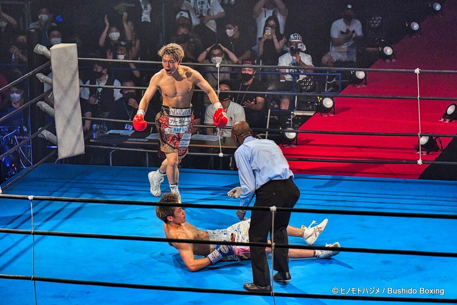 2世ボクサー”湯場海樹がプロ初黒星から再起 “マッスルボクサー”近藤