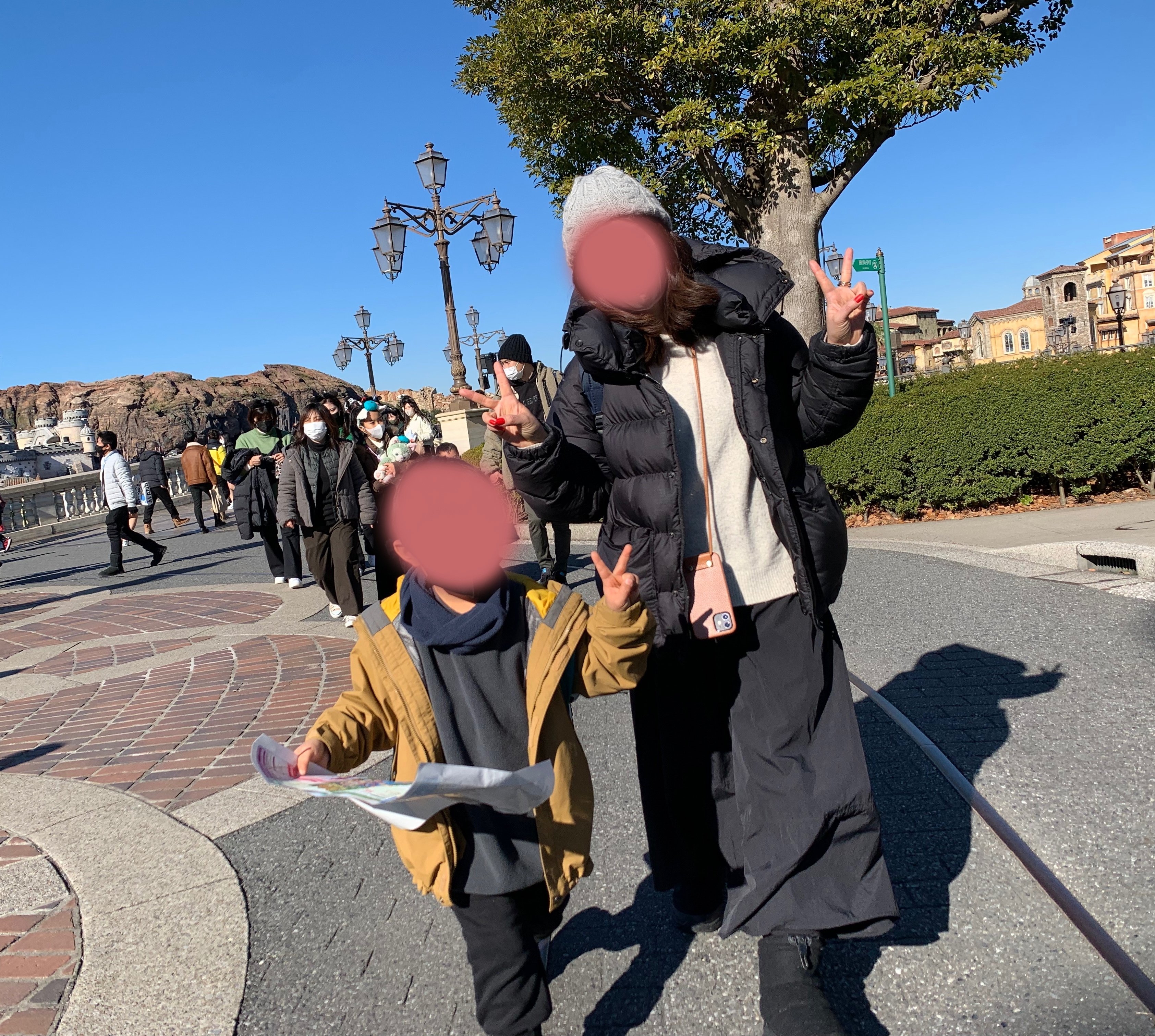 最強防寒 真冬のディズニーシーへgo 超寒がりママと子供たちの服装と持ち物 Lamy Note 最強防寒 真冬のディズニーシーへgo 超寒がりママと子供たちの服装と持ち物 Lamy Note