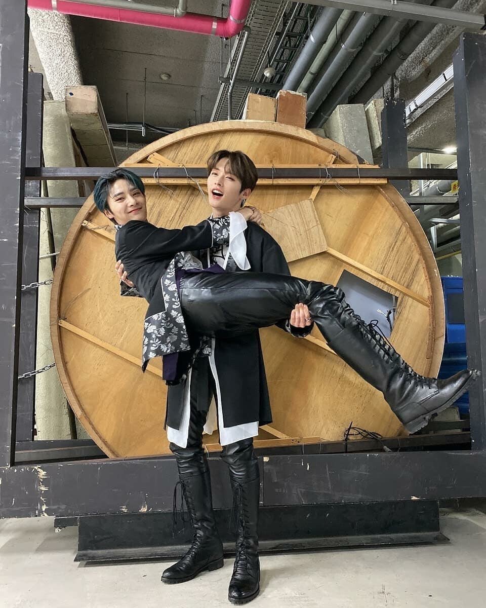stray kids リノ　アイエン SKZ Japan Staff Blog