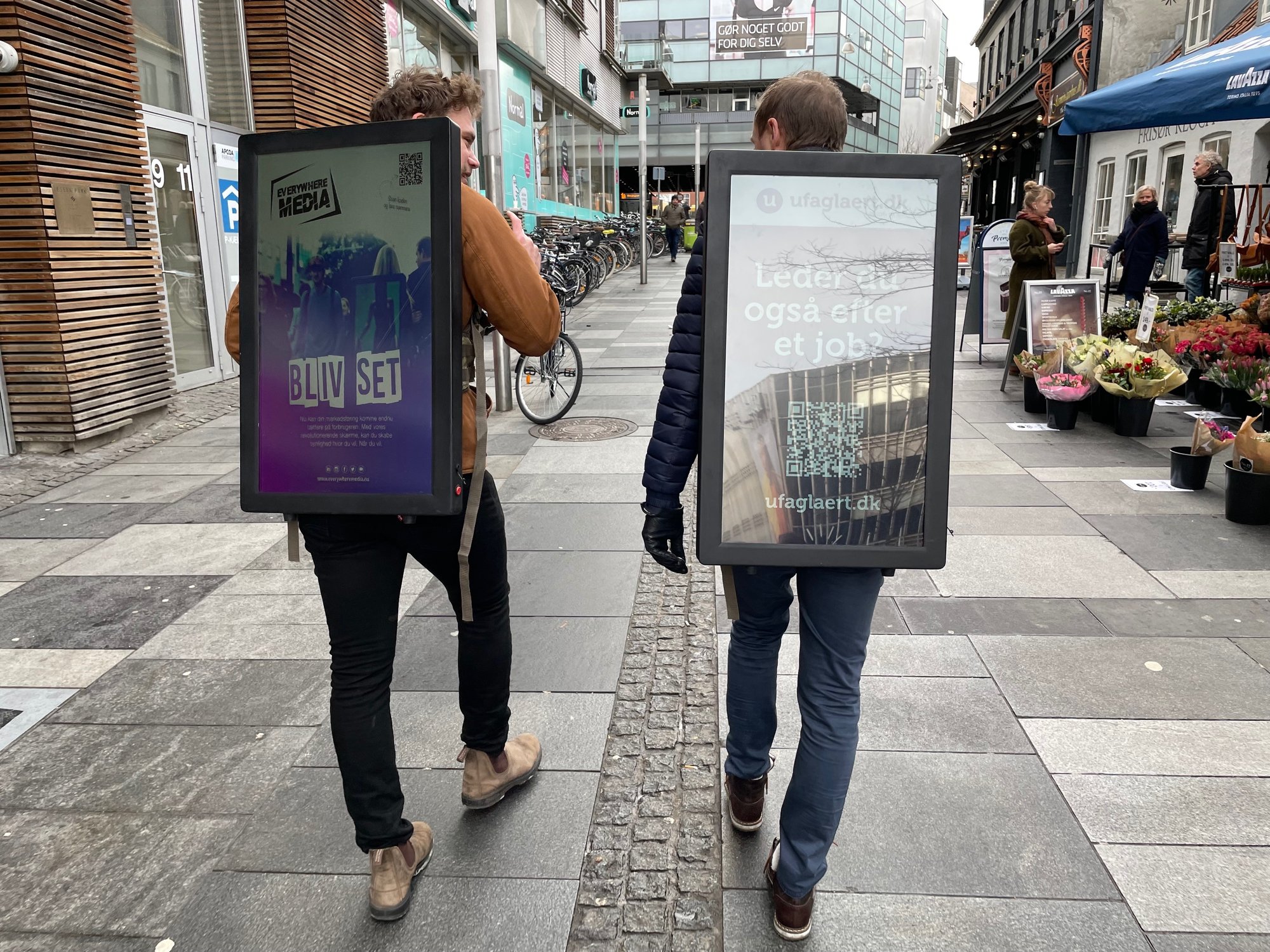 街で見かけた 新しい サンドイッチマン ひぐち 北欧デンマーク Note 街で見かけた 新しい サンドイッチマン ひぐち 北欧デンマーク Note