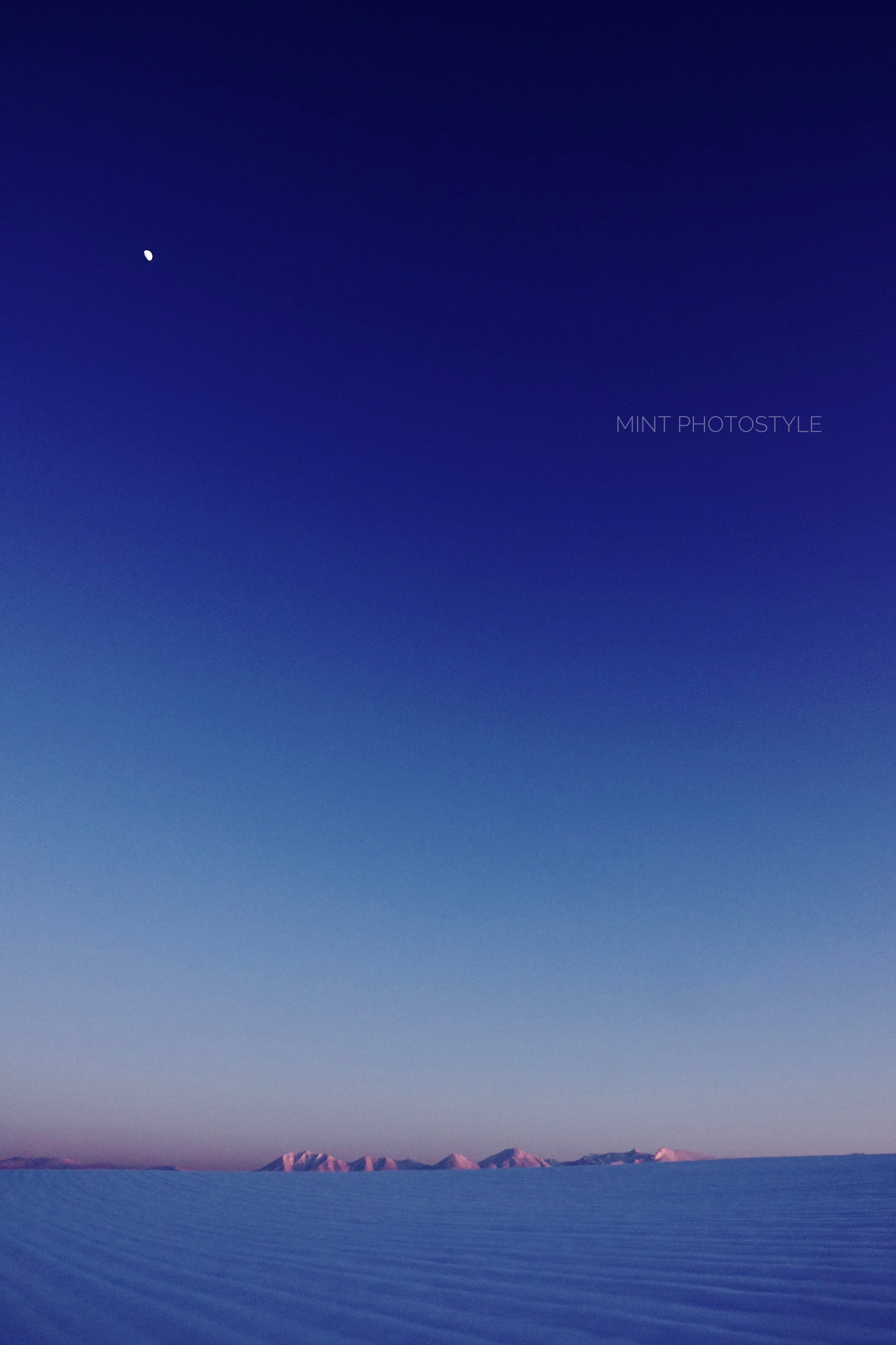 冬の月とブルーモーメント きたのmint Note