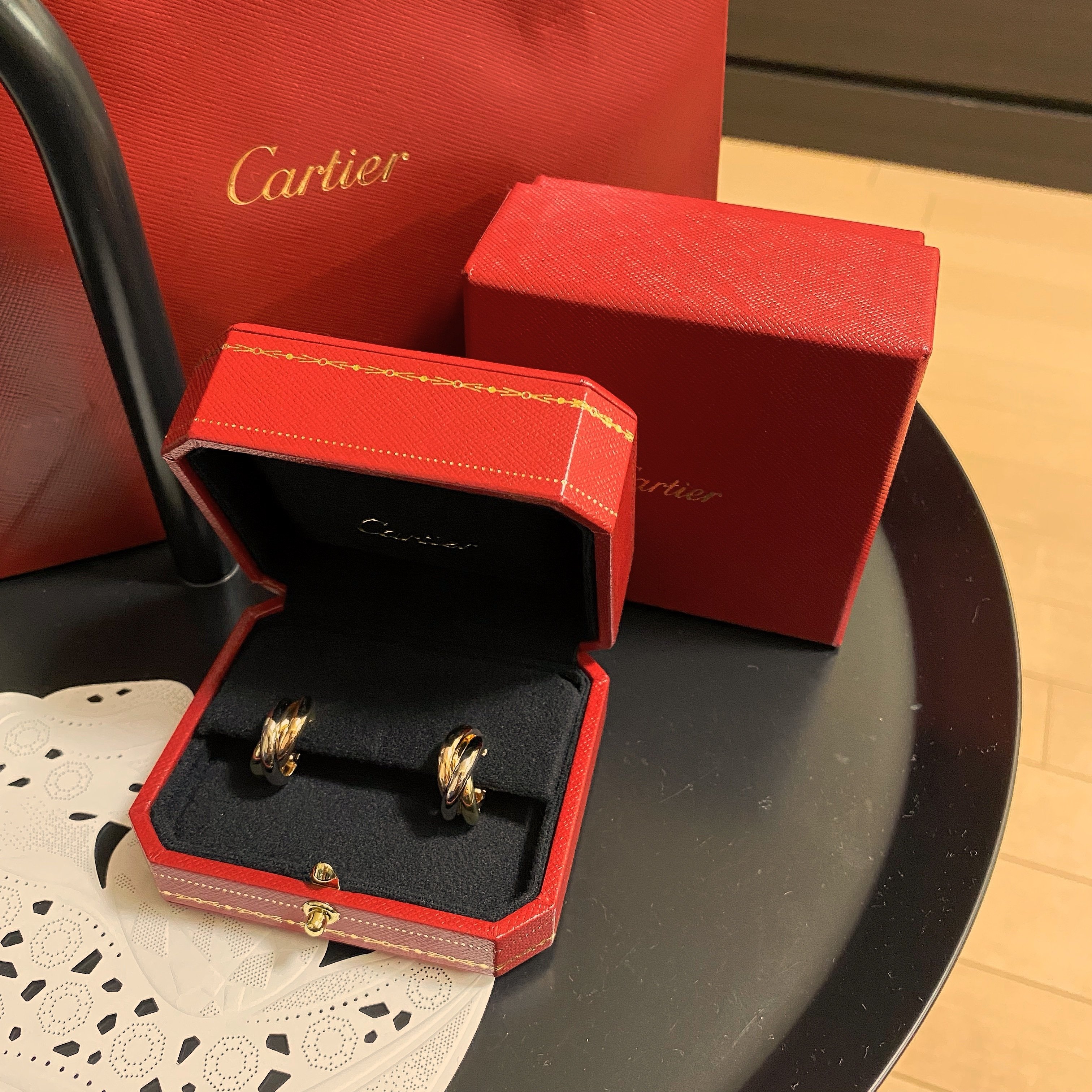 3種の美しさが輝く♡【Cartier】トリニティ イヤリング (Cartier