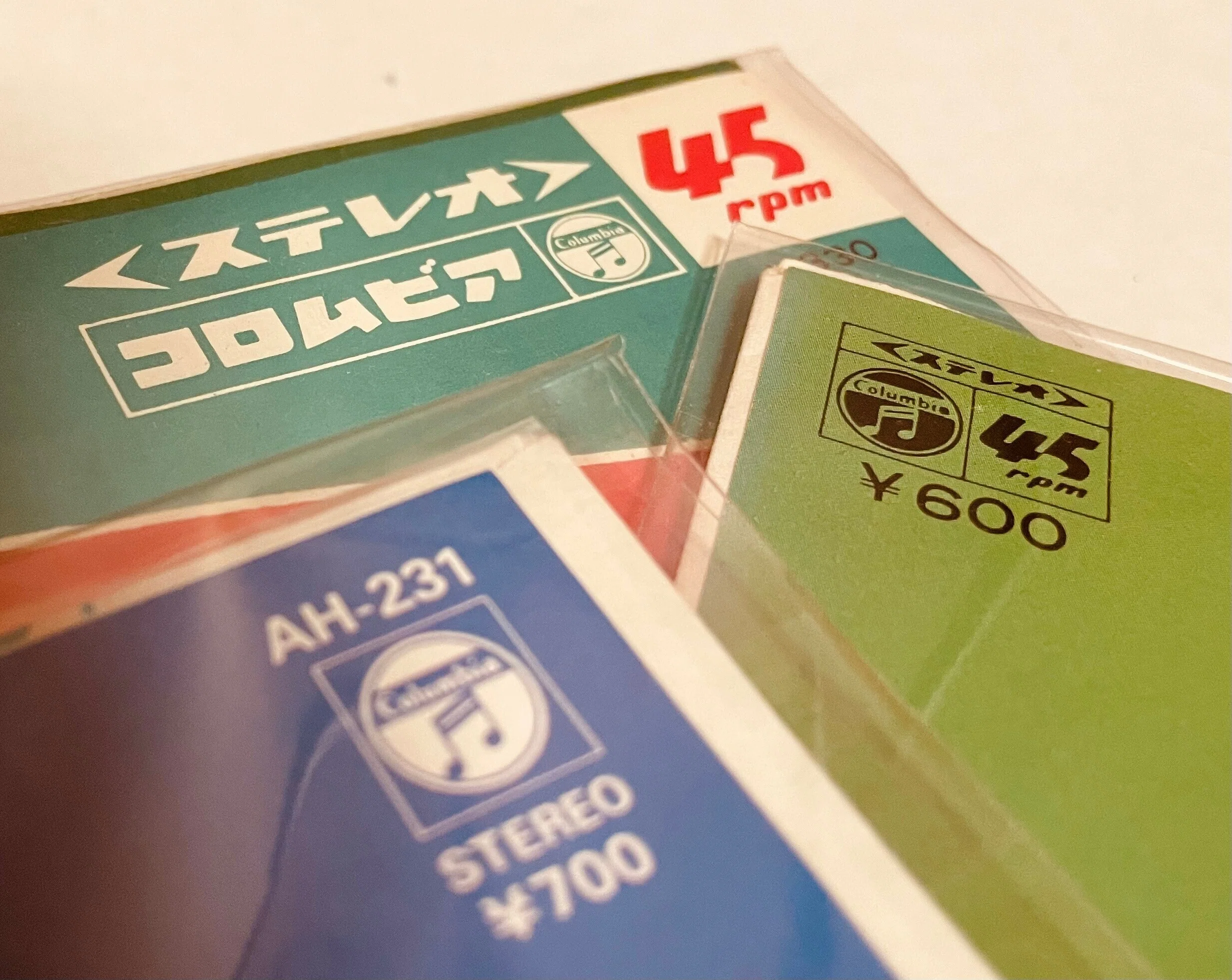 目で楽しむレコード～「ロゴ」と消えていく「ジャケット裏」の文化