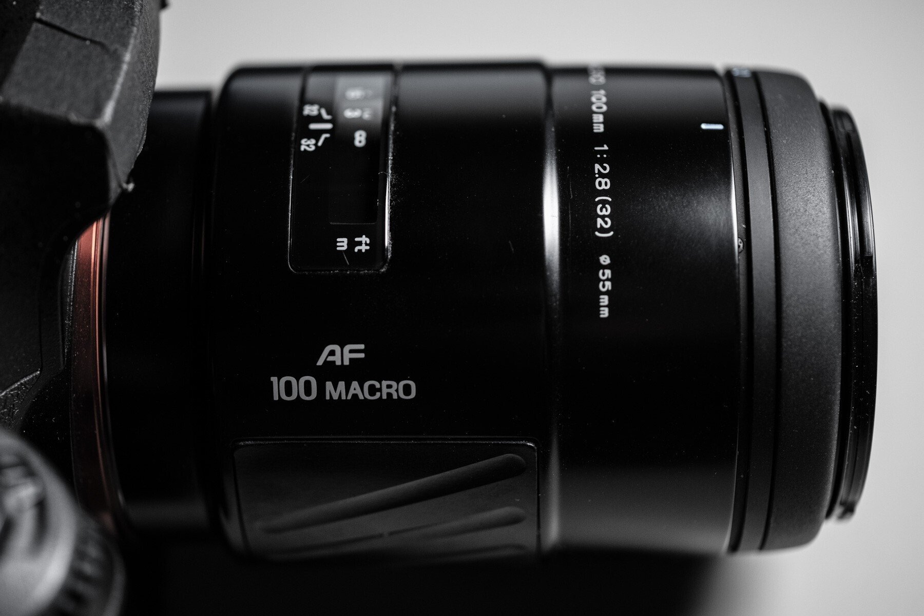 ミノルタ AF MACRO 100mm F2.8　オールドレンズ