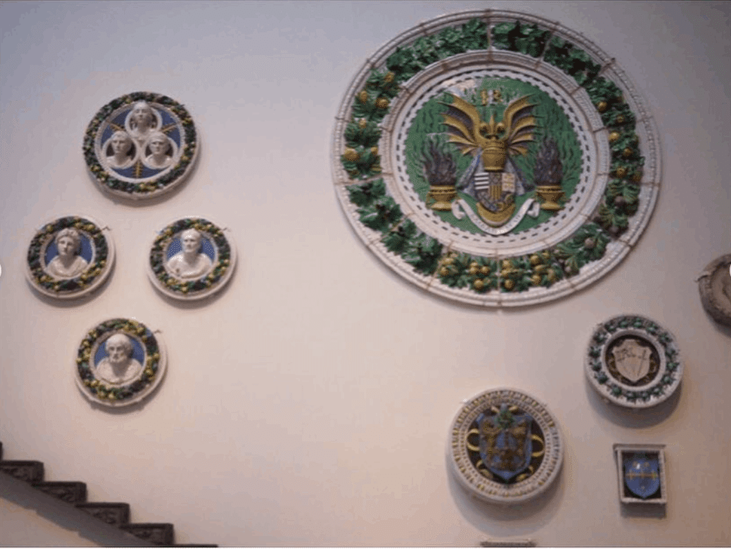 イギリス ヴィンテージ 絵皿 ヴィクトリア＆アルバートミュージアム