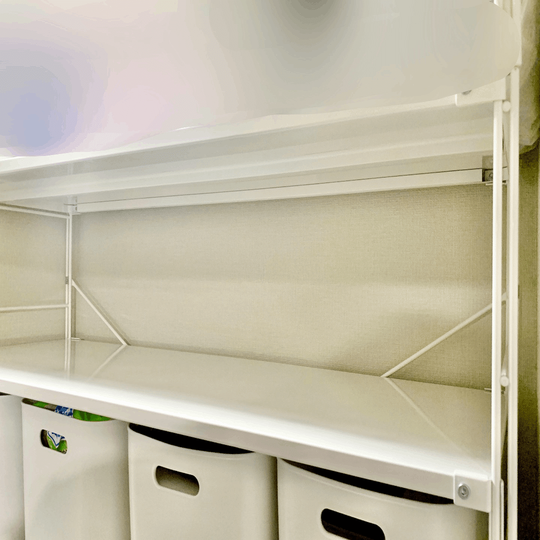 バックパネルのない棚に無印ファイルボックスをピッタリ収納｜tan^2