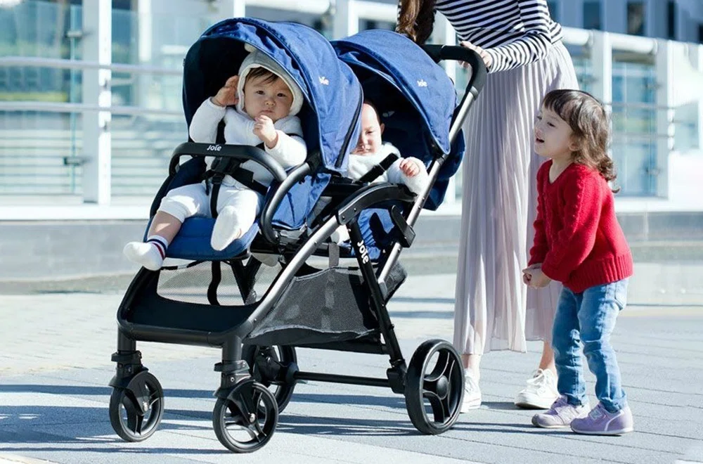 双子用ベビーカーの選び方やおすすめをご紹介！重視すべきポイントは
