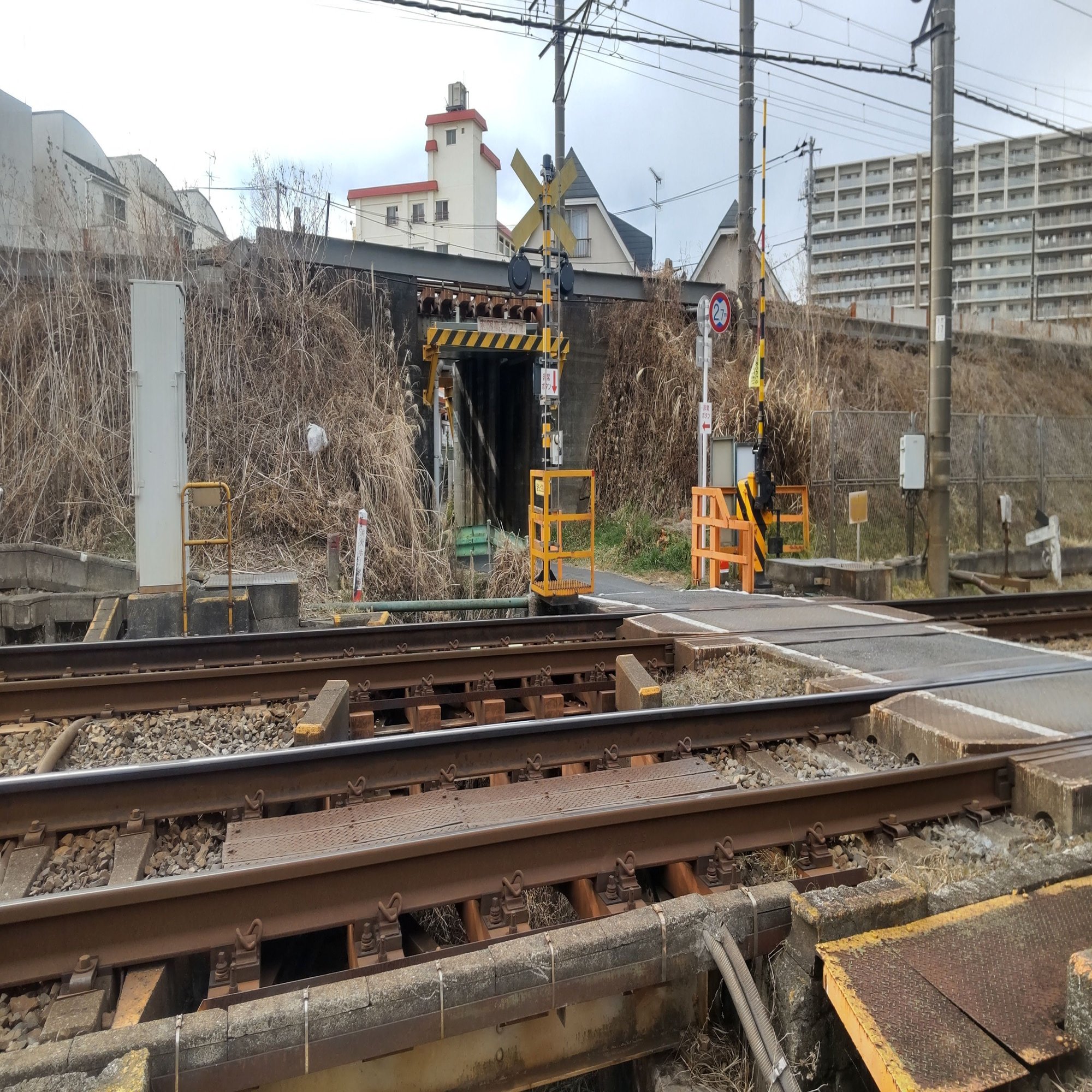 八王子さんぽ 八王子駅付近の線路沿いを歩く その３ Takashikato Note