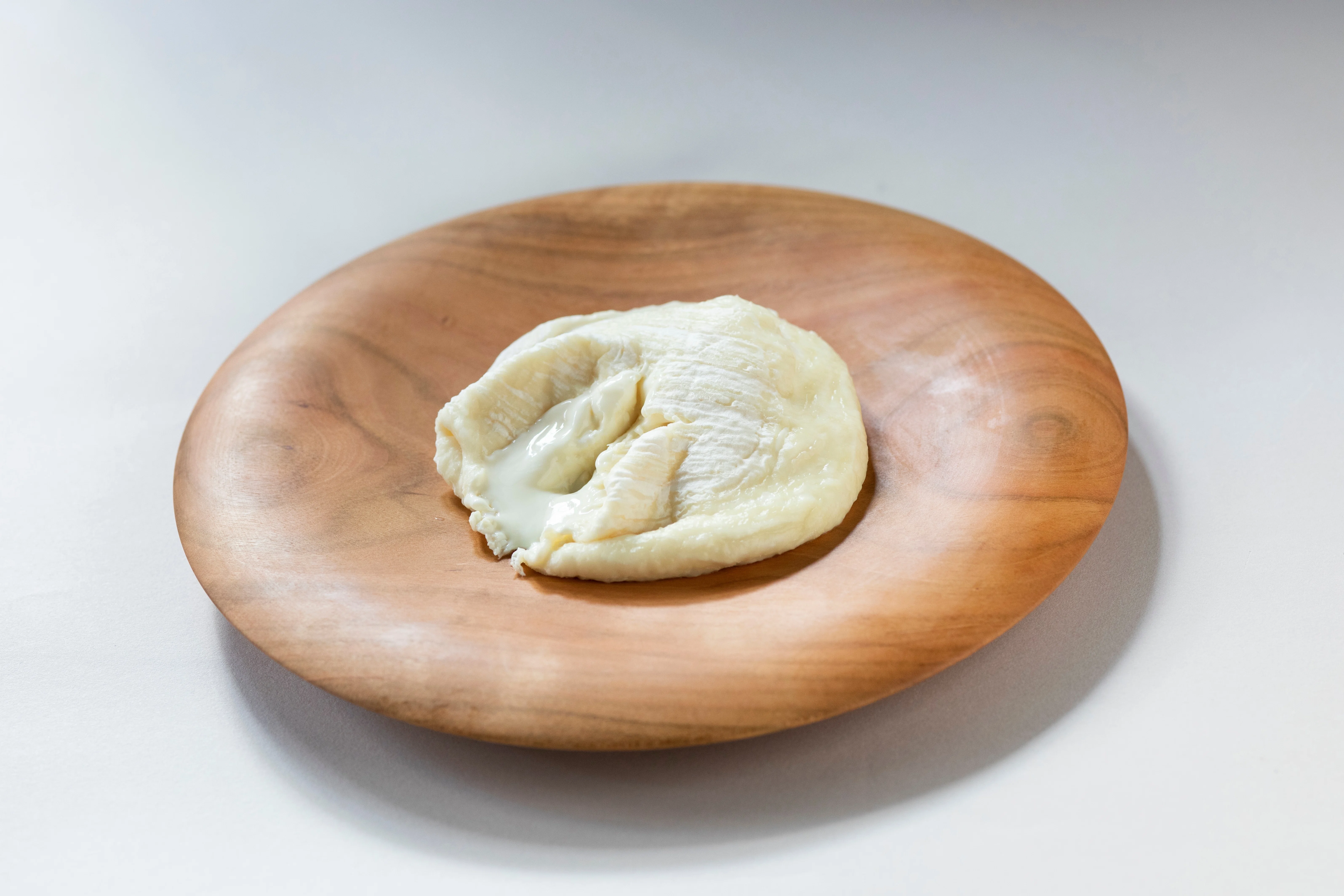 熟成チーズ3種類、いよいよ明日3/1発売です！｜CHEESE STAND