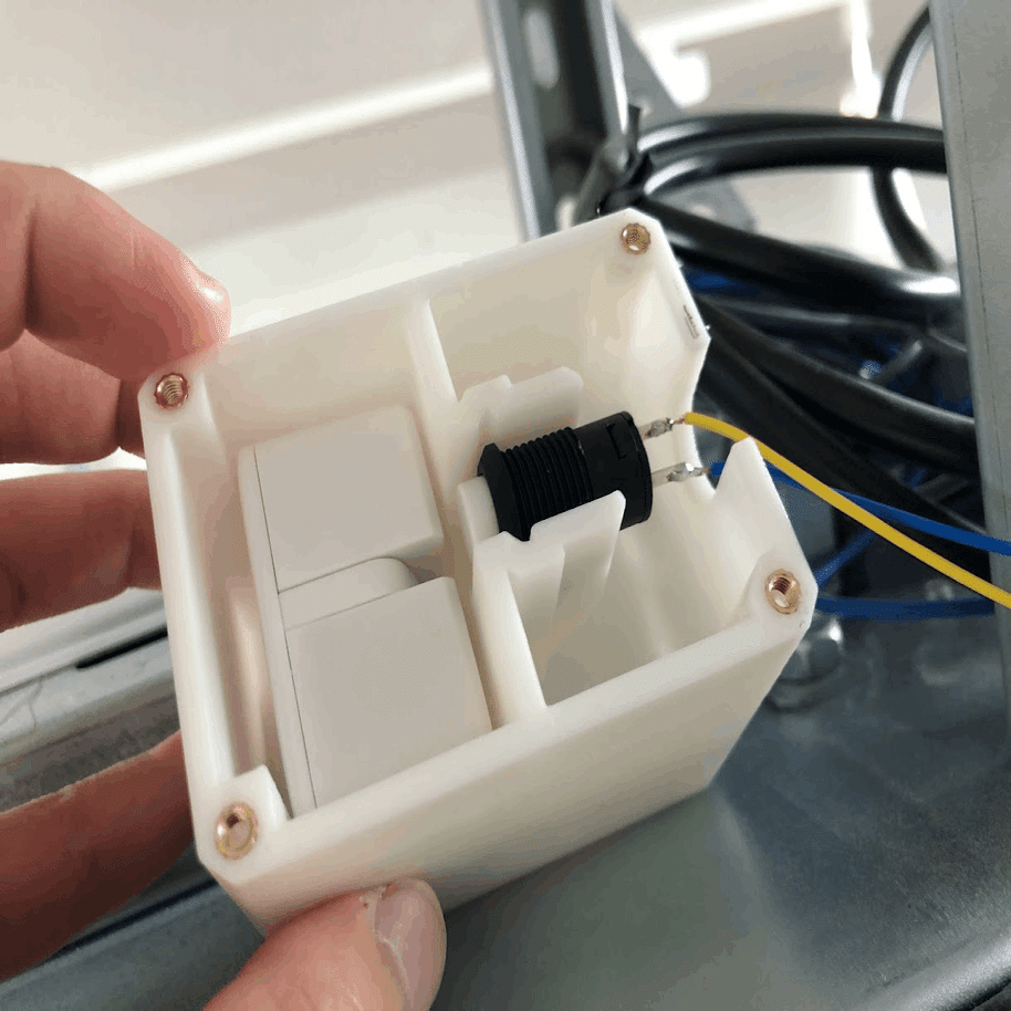 Switchbotボットでプッシュボタンを押すケースを作った Ysk Note