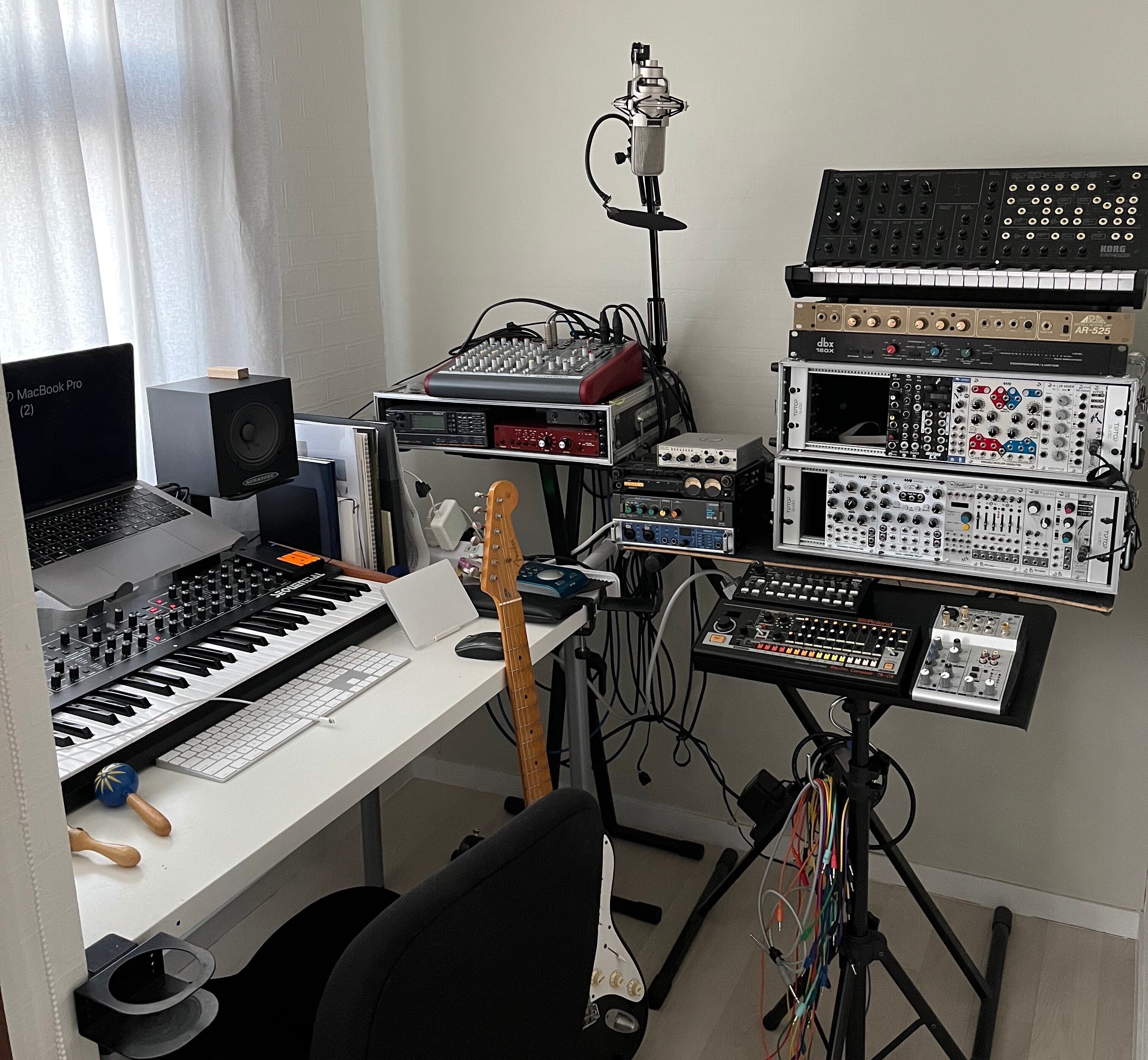 CASE 9 川辺素（ミツメ）｜DONCAMATIQ