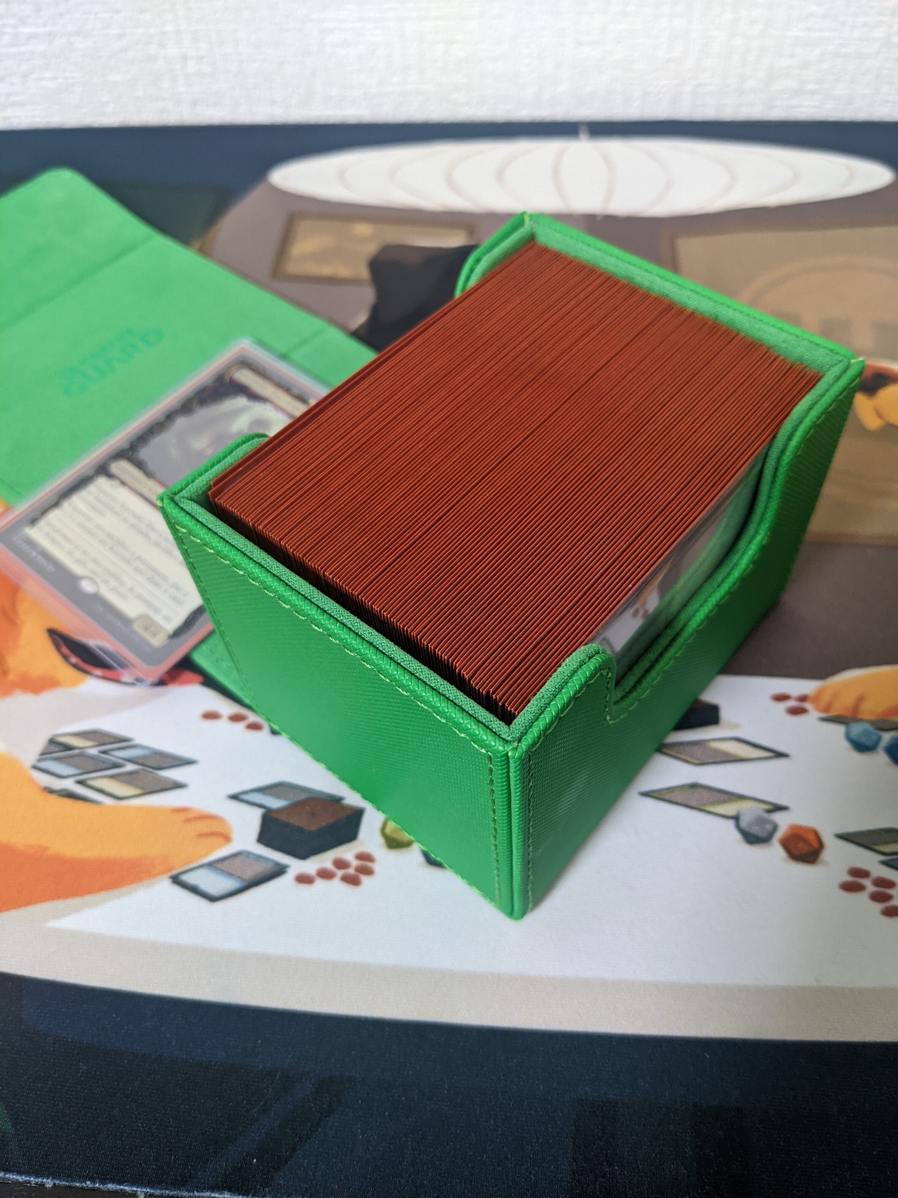 国内最速？】TWIN FLIP'N'TRAY 266+ UlTIMATE GUARD デッキケース商品