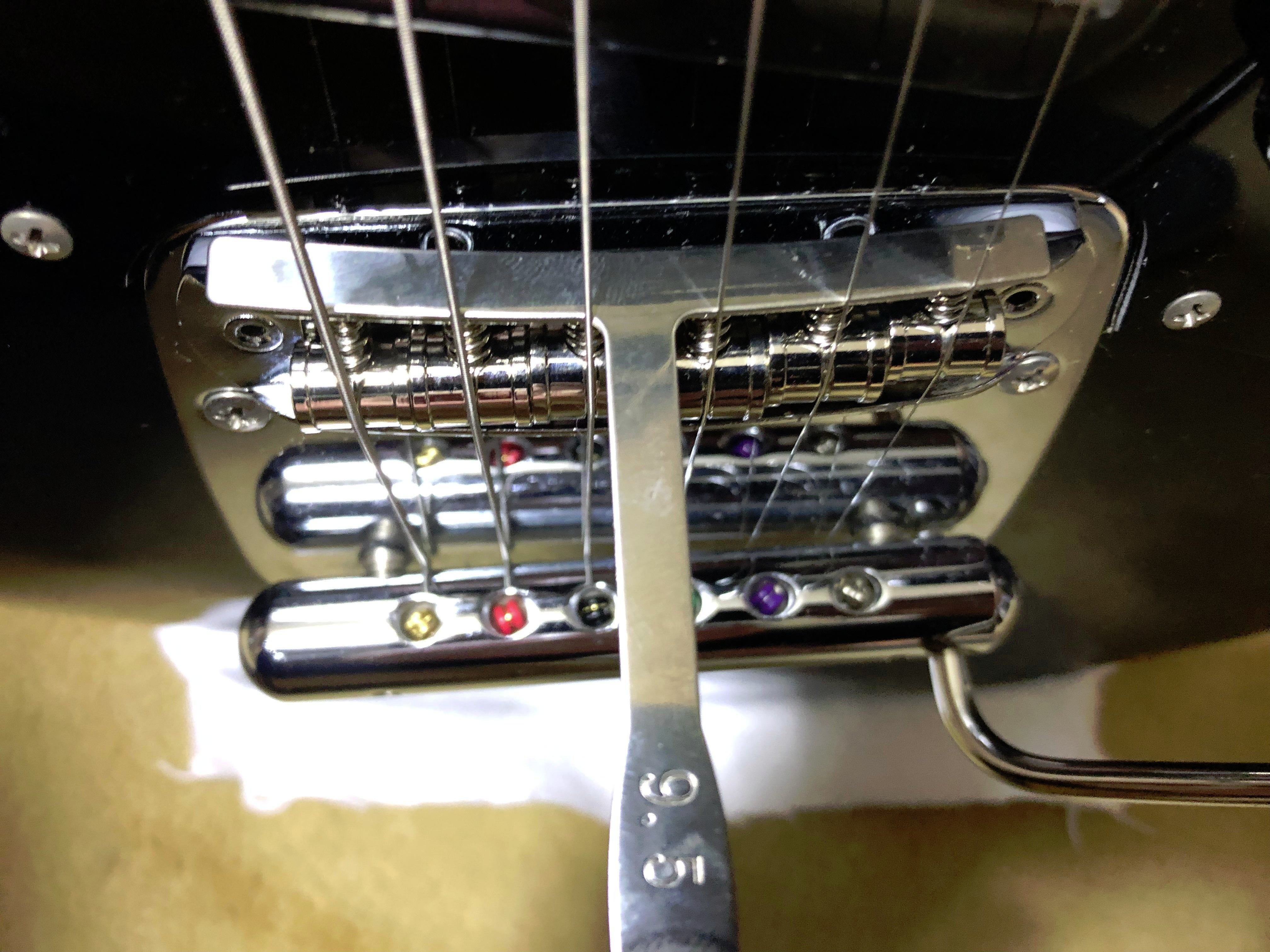 Fender American Performer Mustang搭載のDynamic Vibrato(American