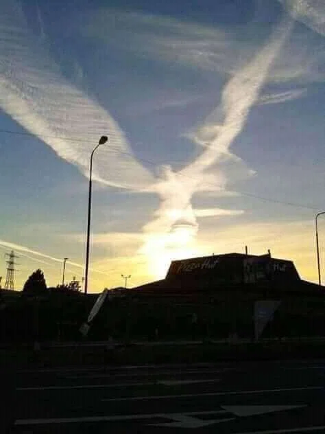 空 雲 天使