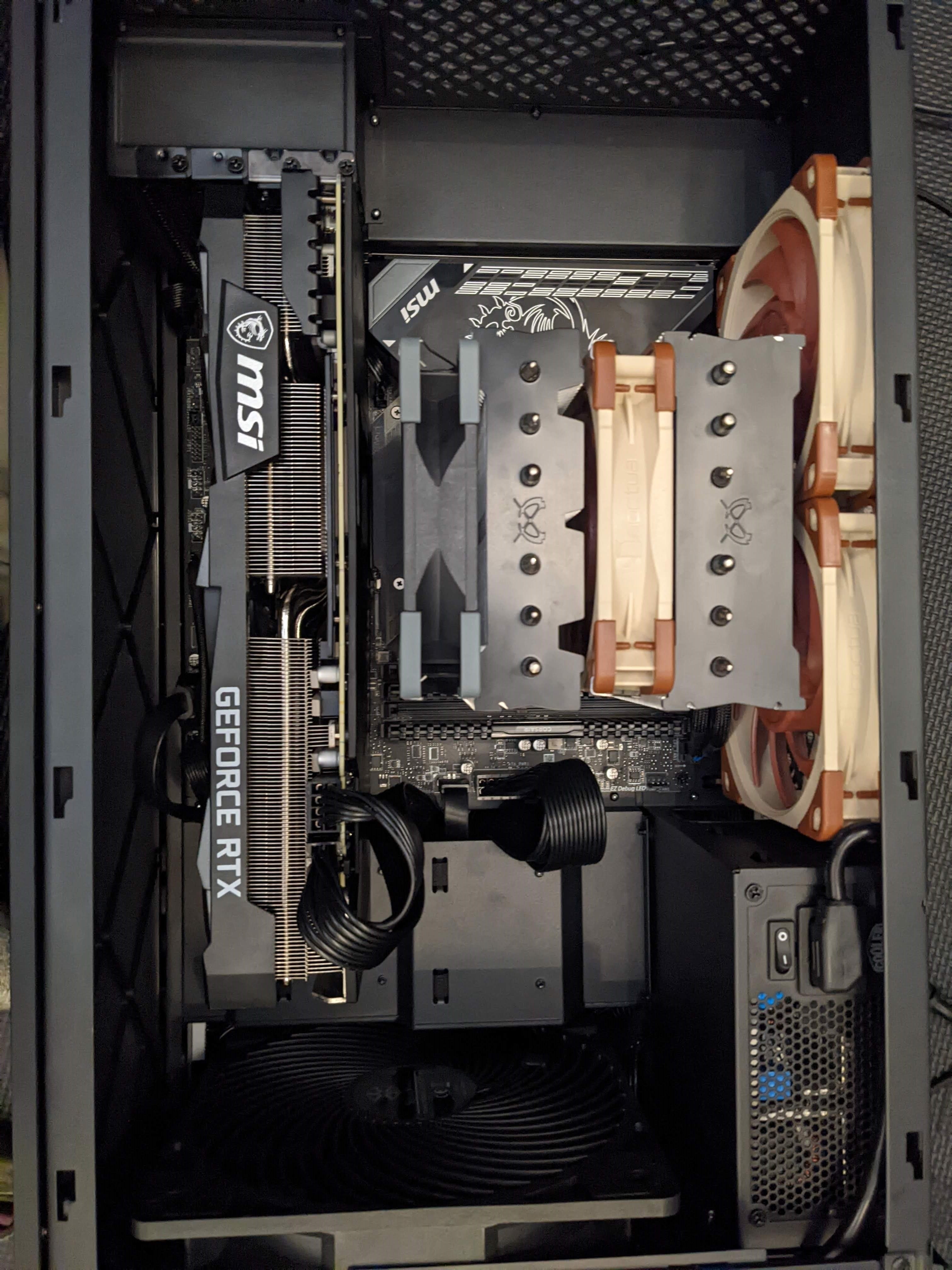 理想のPCケースの話｜白萌エド(さもい えど)