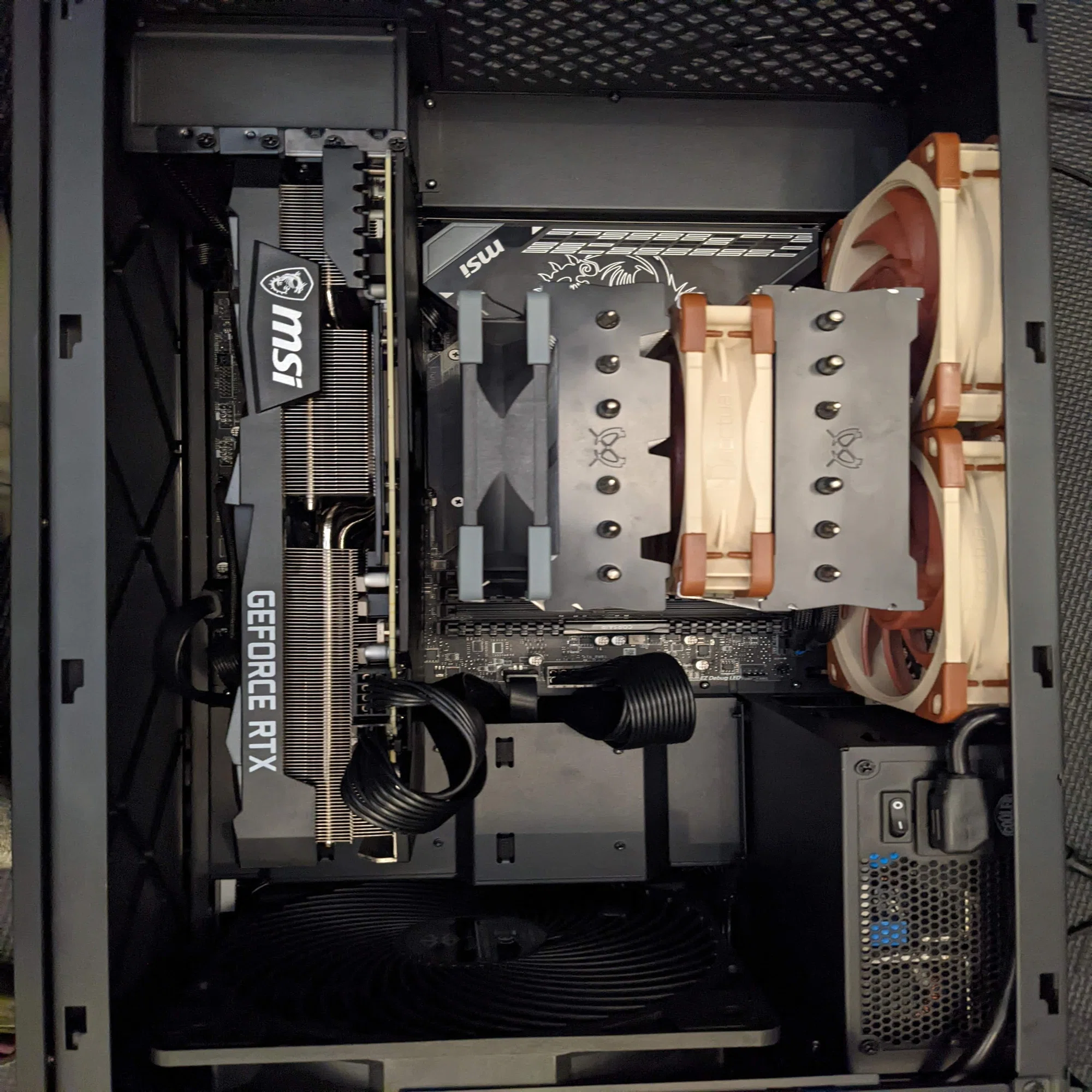 理想のPCケースの話｜白萌エド(さもい えど)