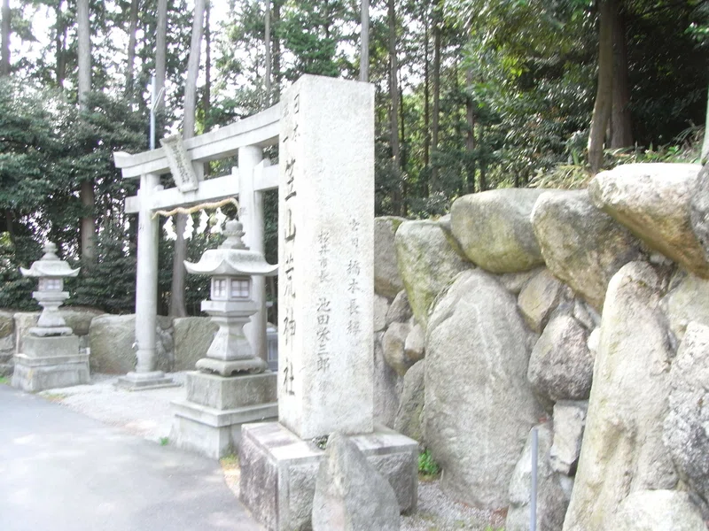 日本三大荒神「笠山荒神社」神社そば「笠そば」平安仏年3回開扉「竹林寺」長谷寺奥宮「瀧蔵神社」【桜井シリーズ】｜やんまあ
