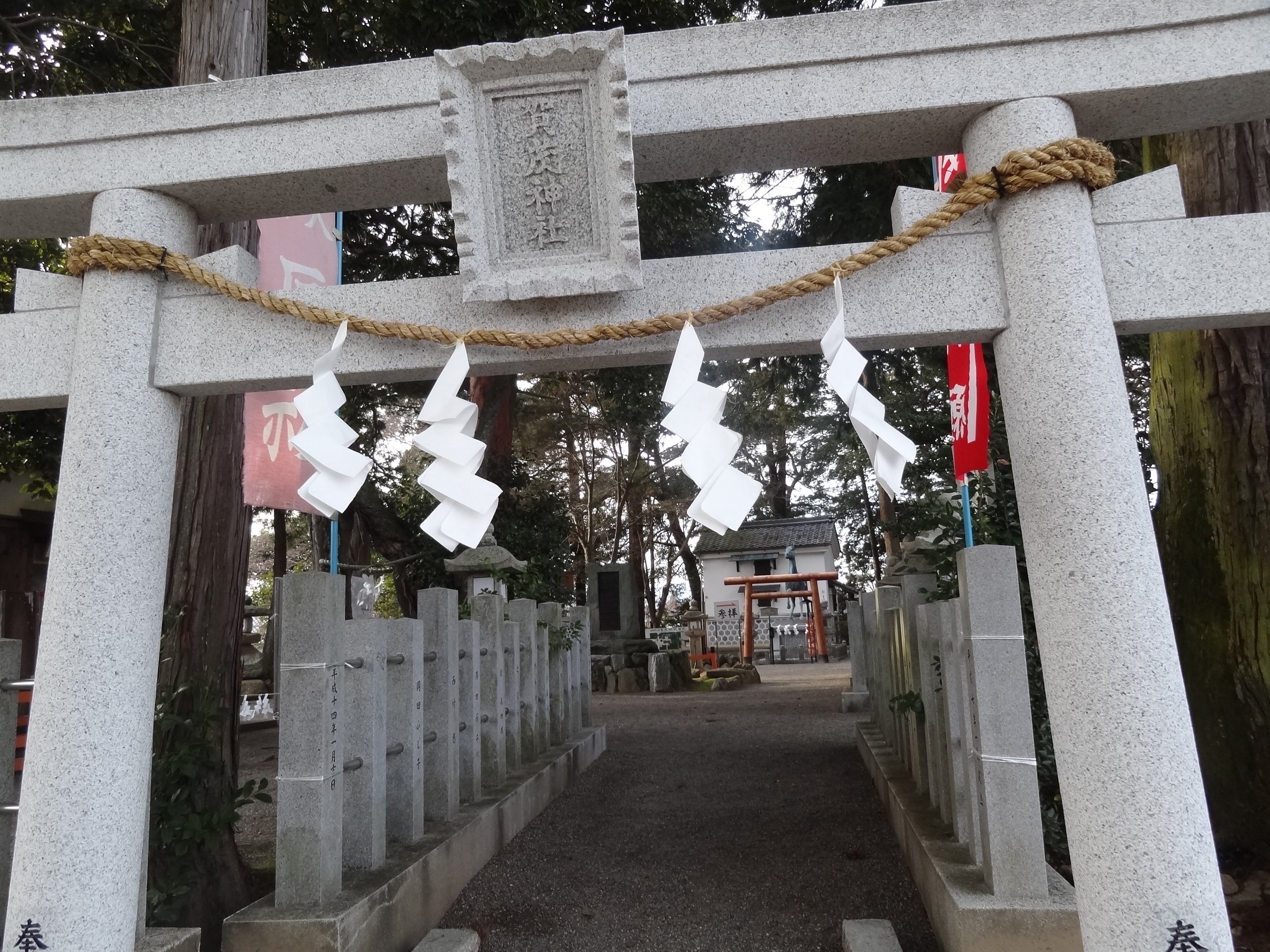 日本初の馬の国営牧場!陰陽道「賀茂神社」本殿裏に古代祭祀上 日本初の馬の国営牧場!陰陽道「賀茂神社」本殿裏に古代祭祀上