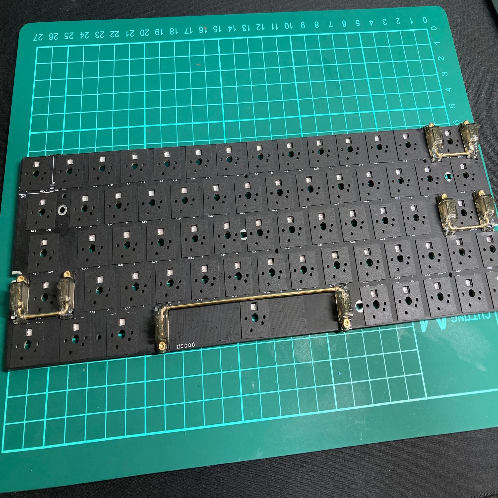 自作キーボード：60%US配列 Maze64レビュー｜素人寿司