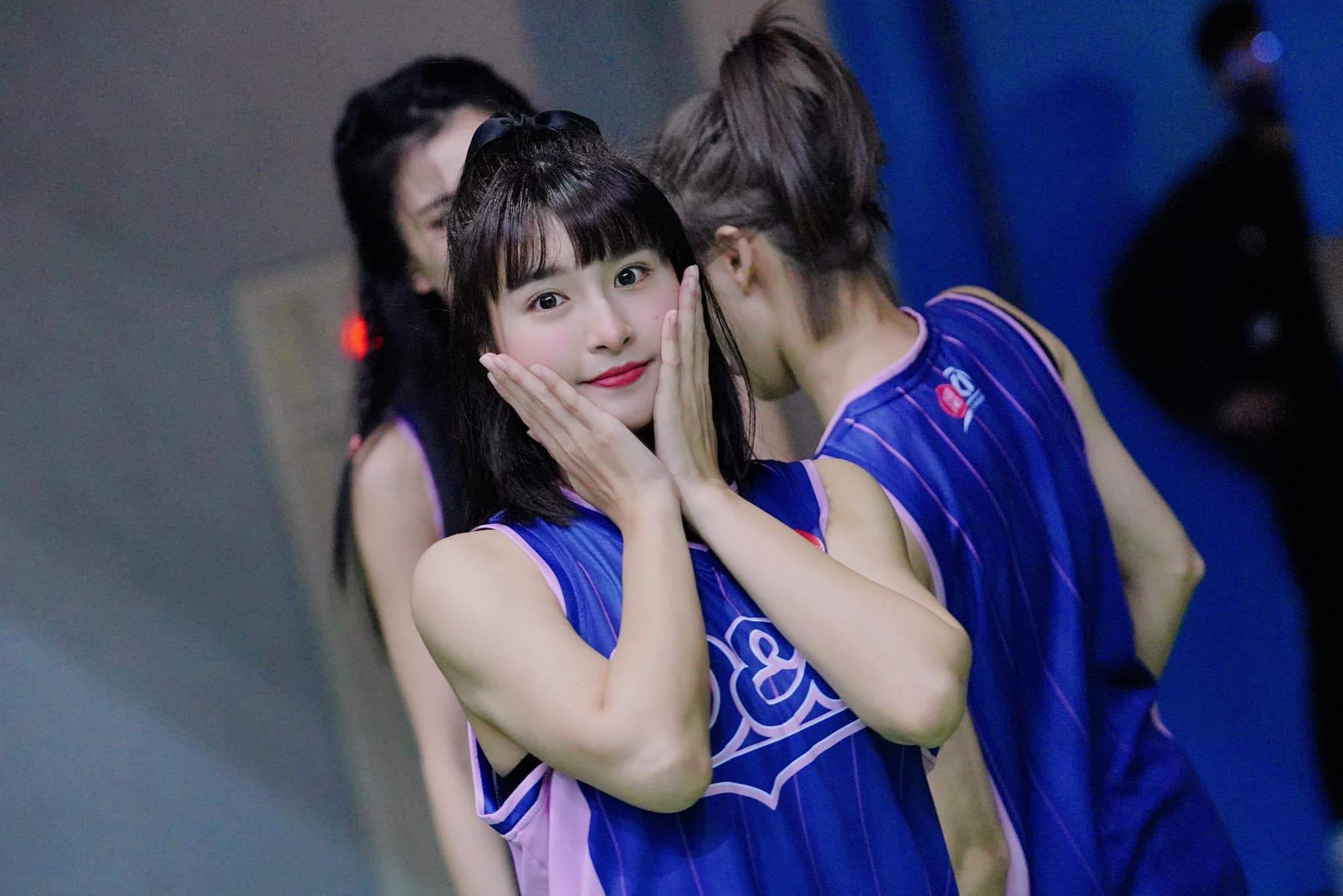 WBCQ　77　峮峮　チュンチュン　応援　法被 王博玄応援📣 峮峮 （ちゅんちゅん）チュンチュン CT AMAZE 世界