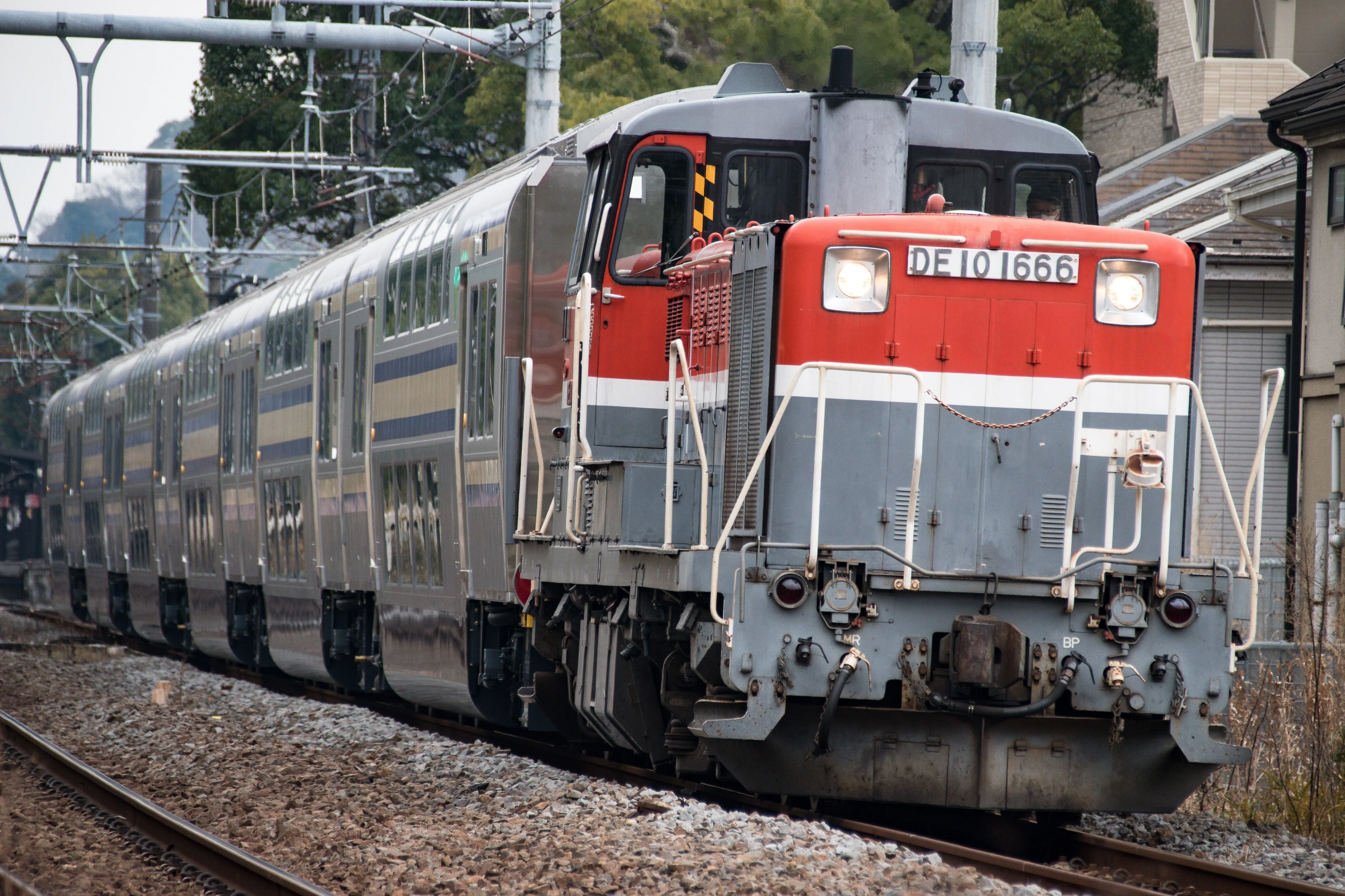 J‐TREC出場】【JR東日本】E235系1000番台グリーン車（F-14編成、F-15