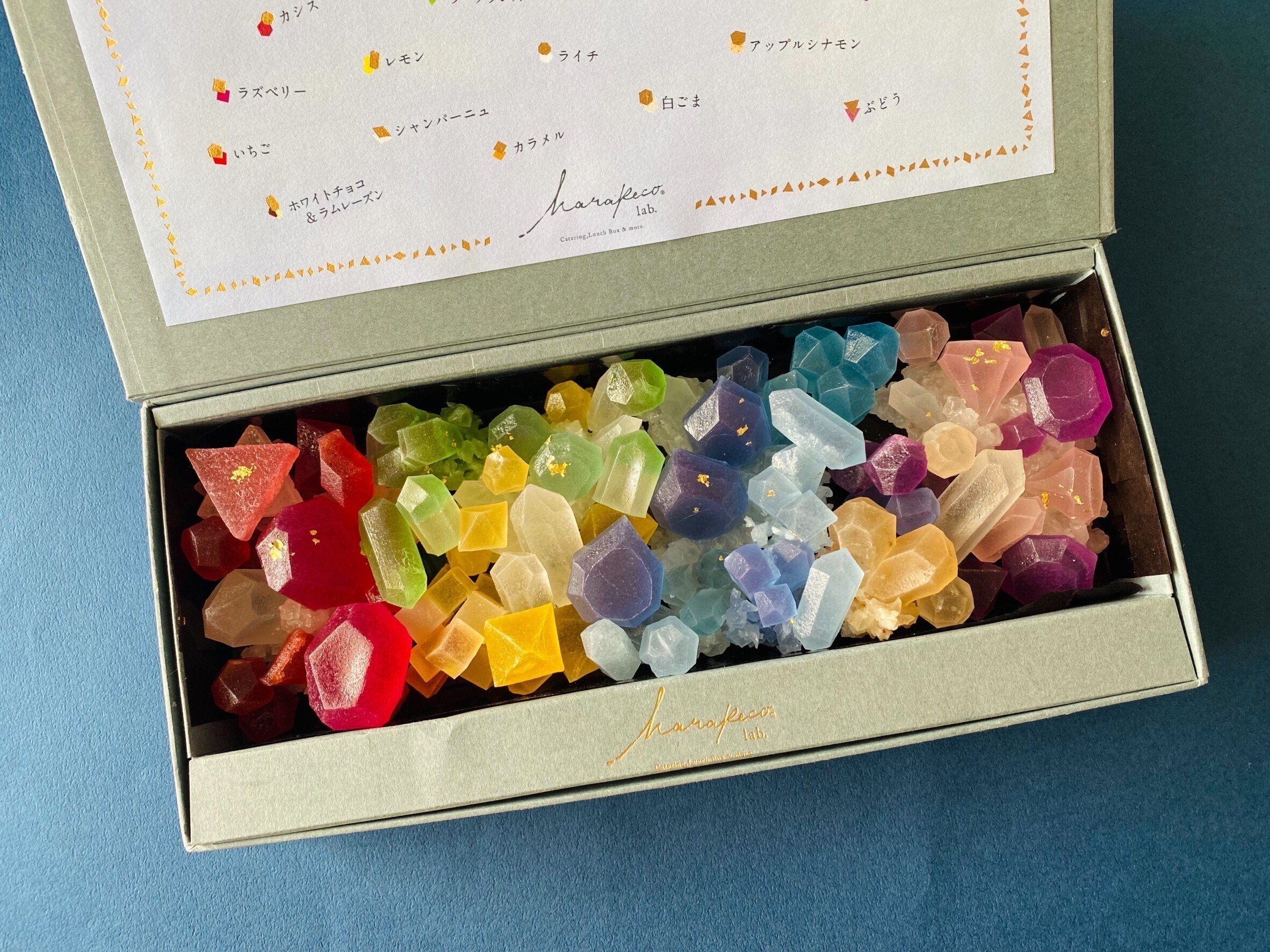 抽象的な果物のパステル画宙花 樹脂のアート作品 | 現代アートの販売